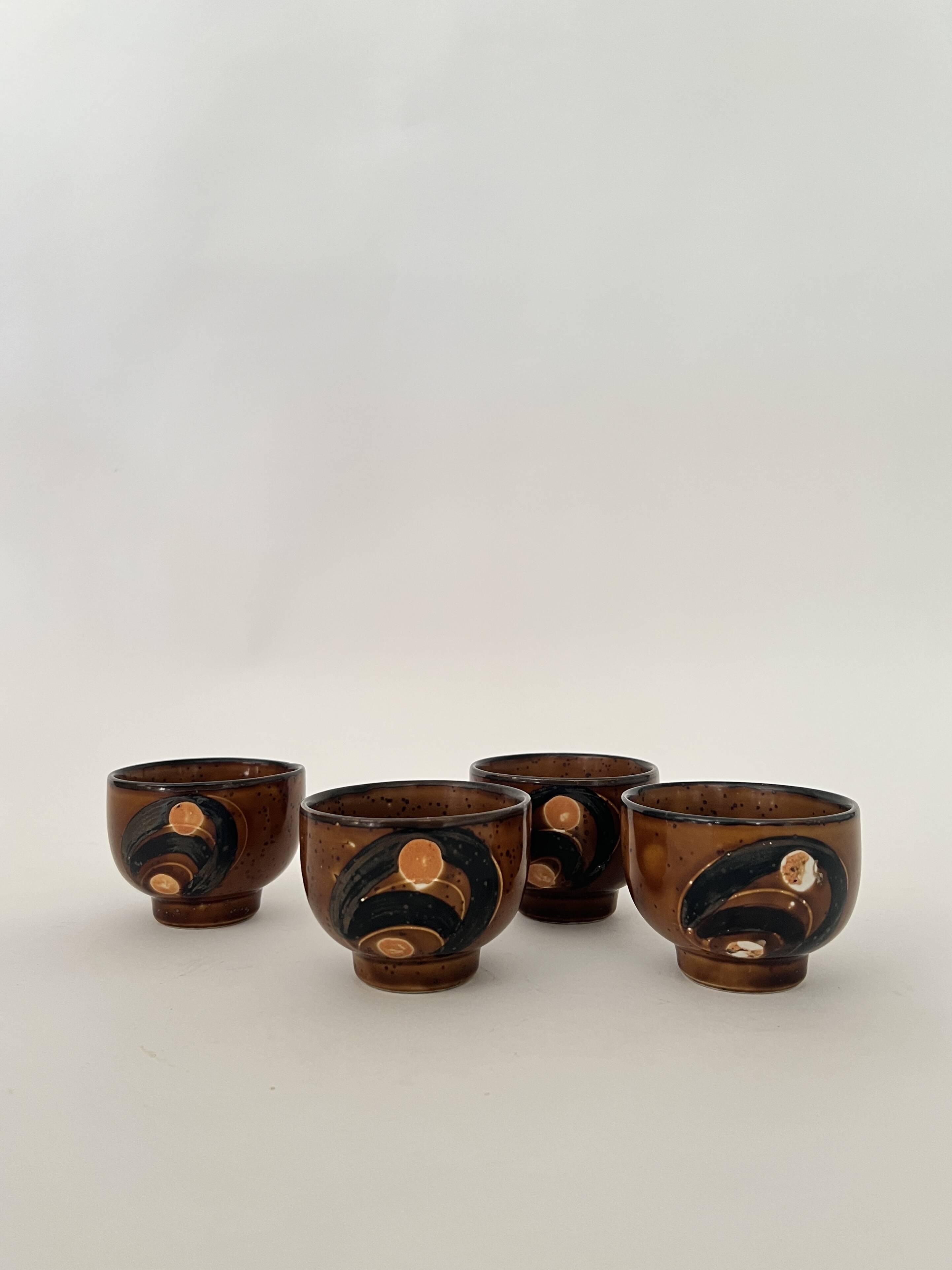 Set of 4 ceramic cups, Japanese pottery, circa 1960/70