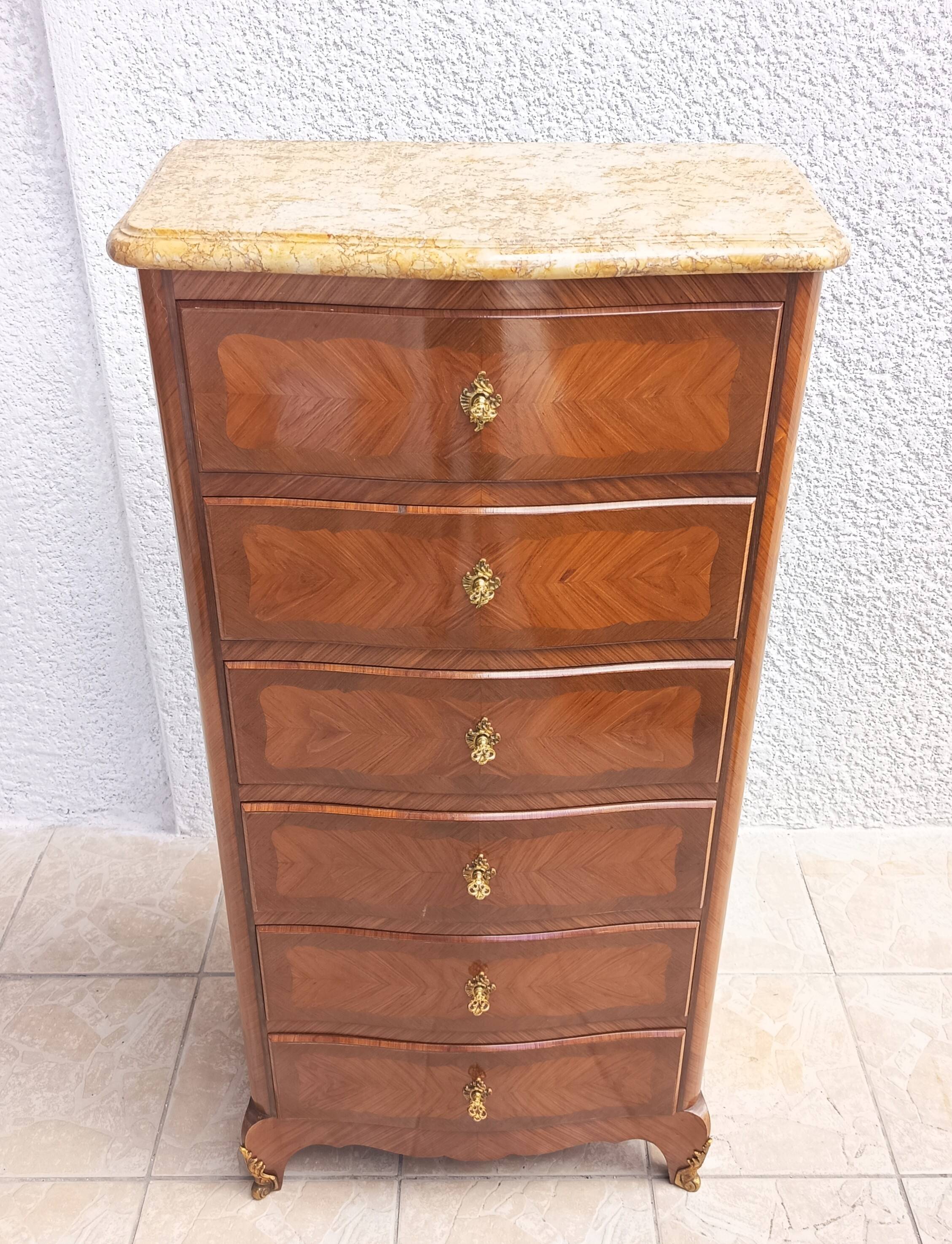 Louis XV style chest of drawers in precious wood veneer.