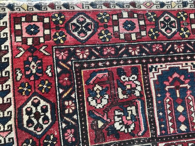 Carpet vintage Persian Bakhtiar made hand 144 x 198 cm