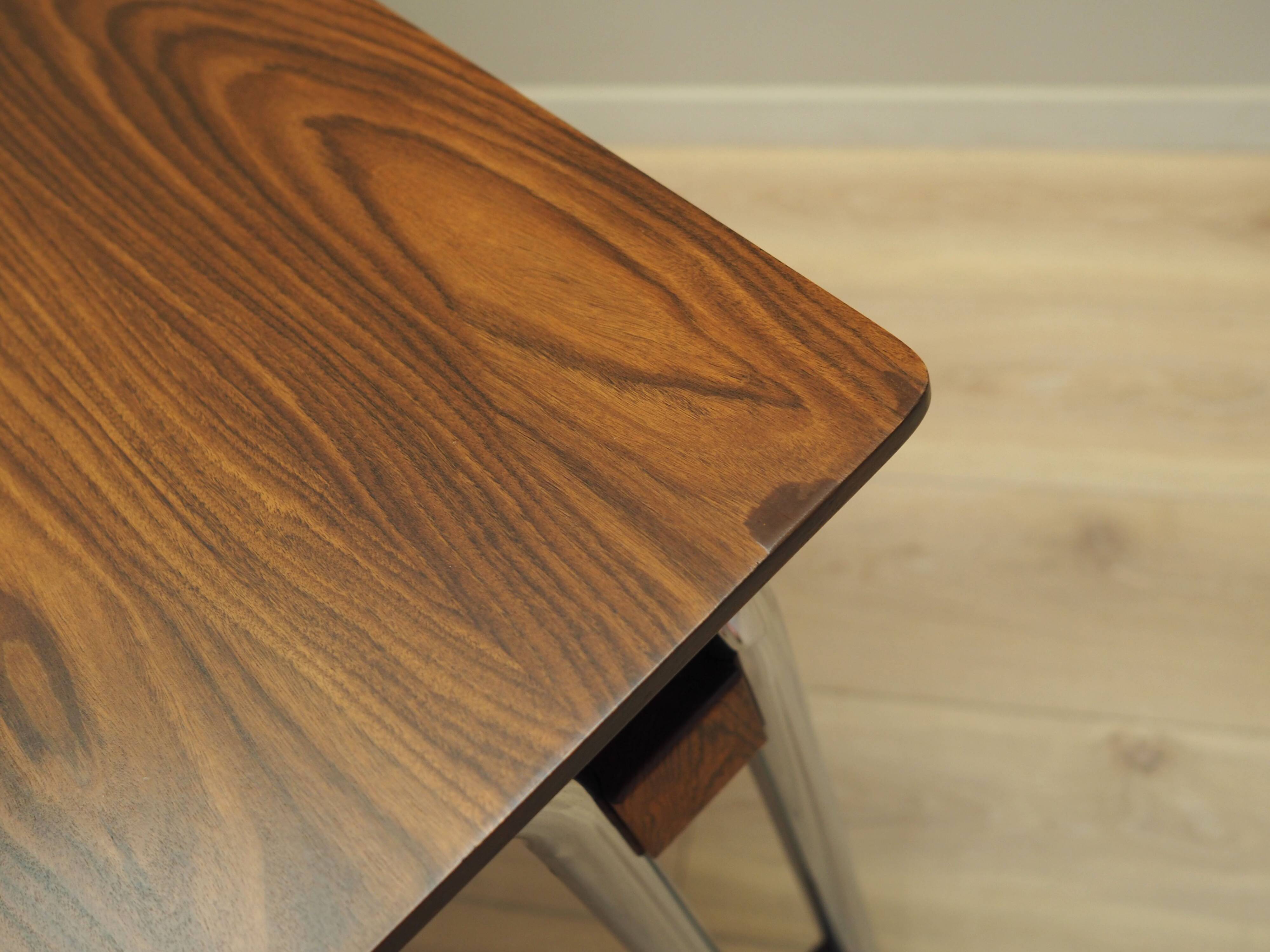 Walnut table, Italian design, 1970s, production: Italy