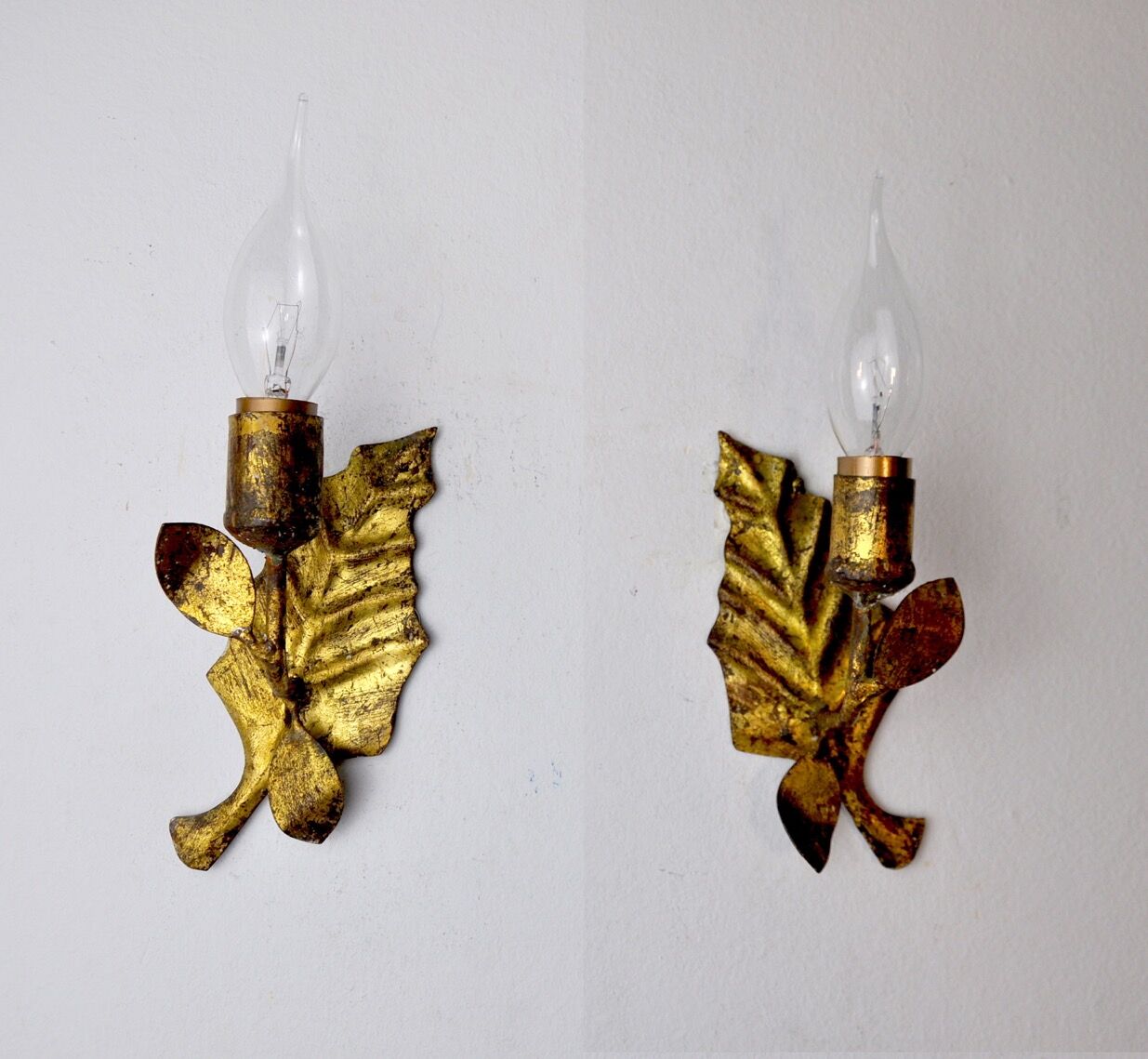 Pair of “leaf” wall lights, Italy, 1970