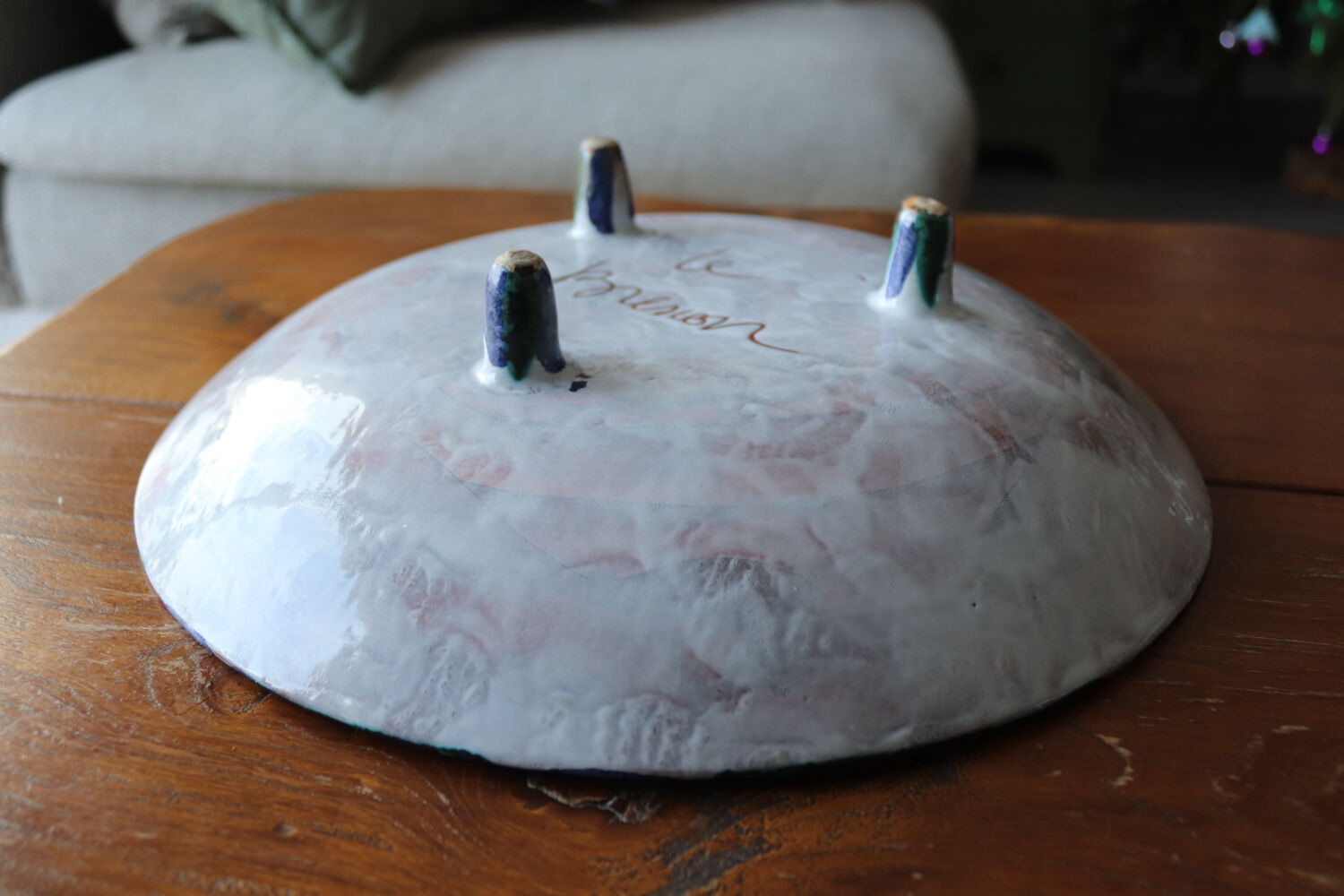 Tripod ceramic plate the Brescon