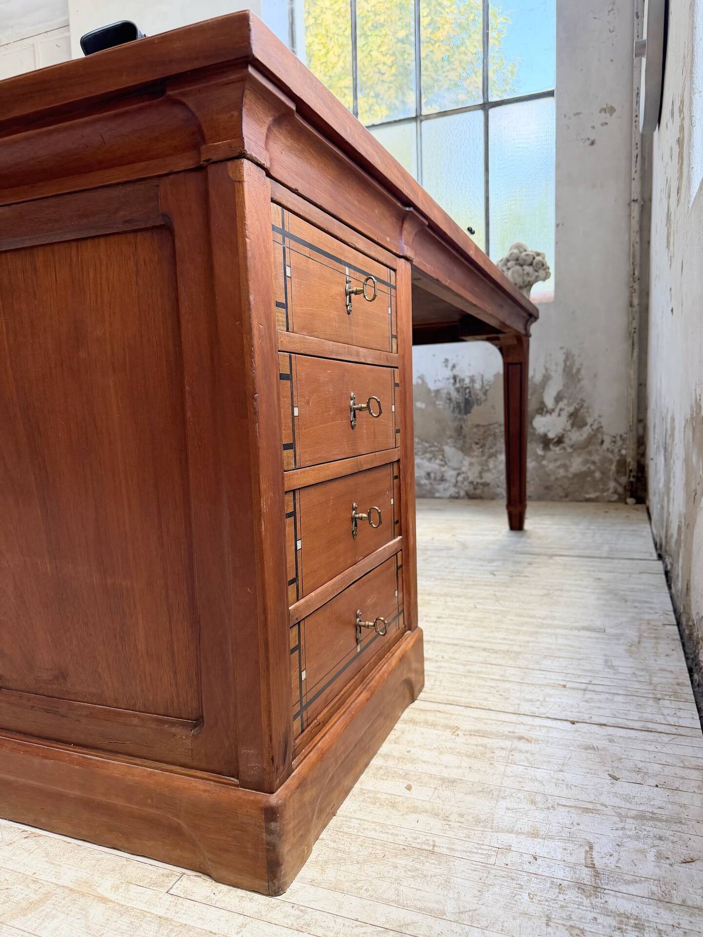 Double-sided walnut counter desk 1900