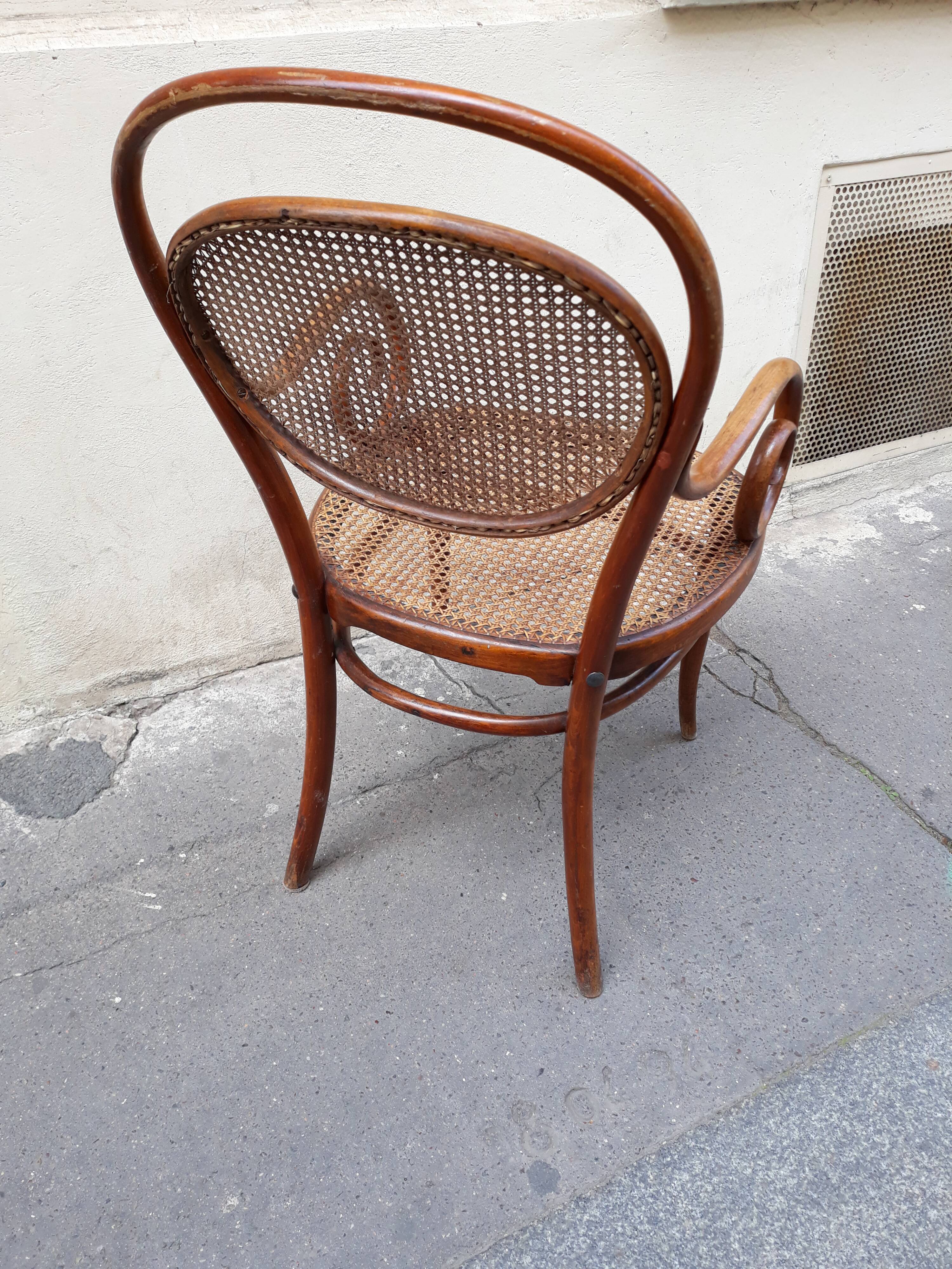 Ancient Viennese No.11 Thonet armchair