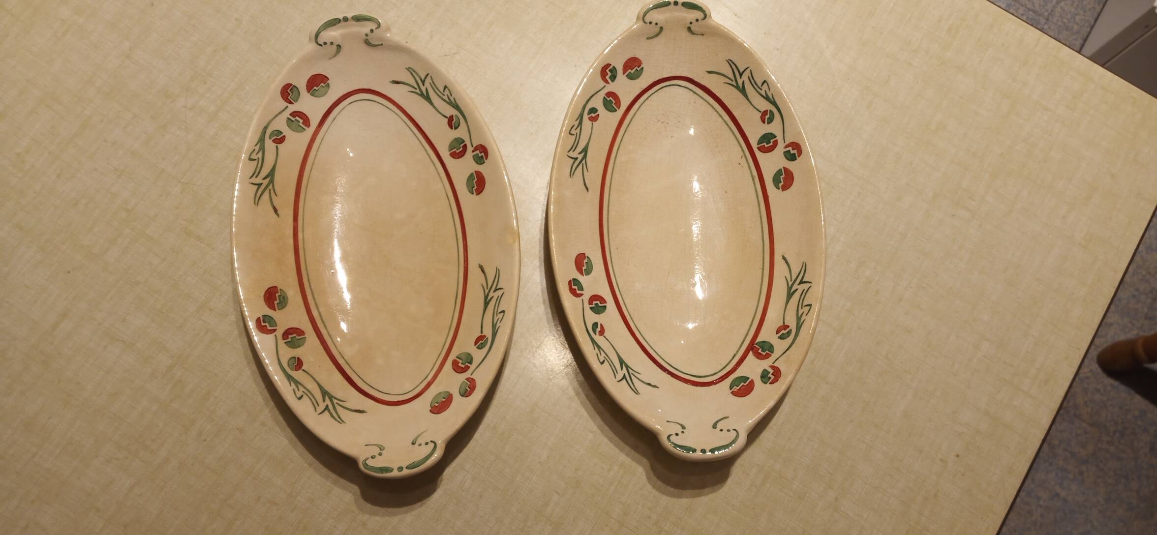 Lot 2 Villeroy & Boch art-deco ravines