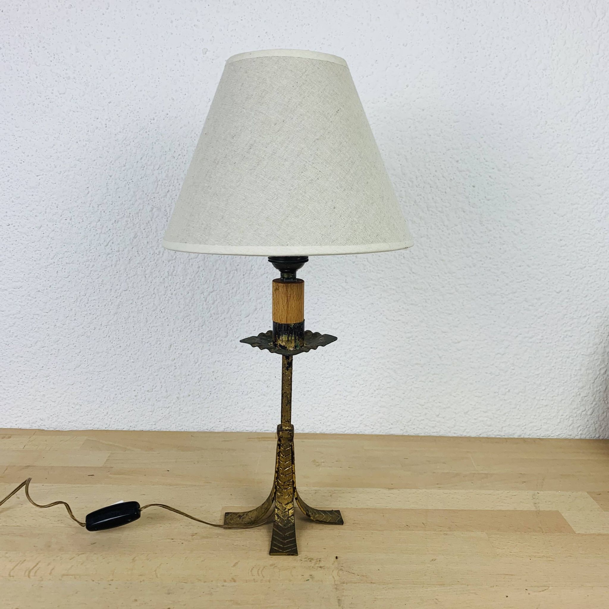 Lampe fer forgé doré travail espagnol