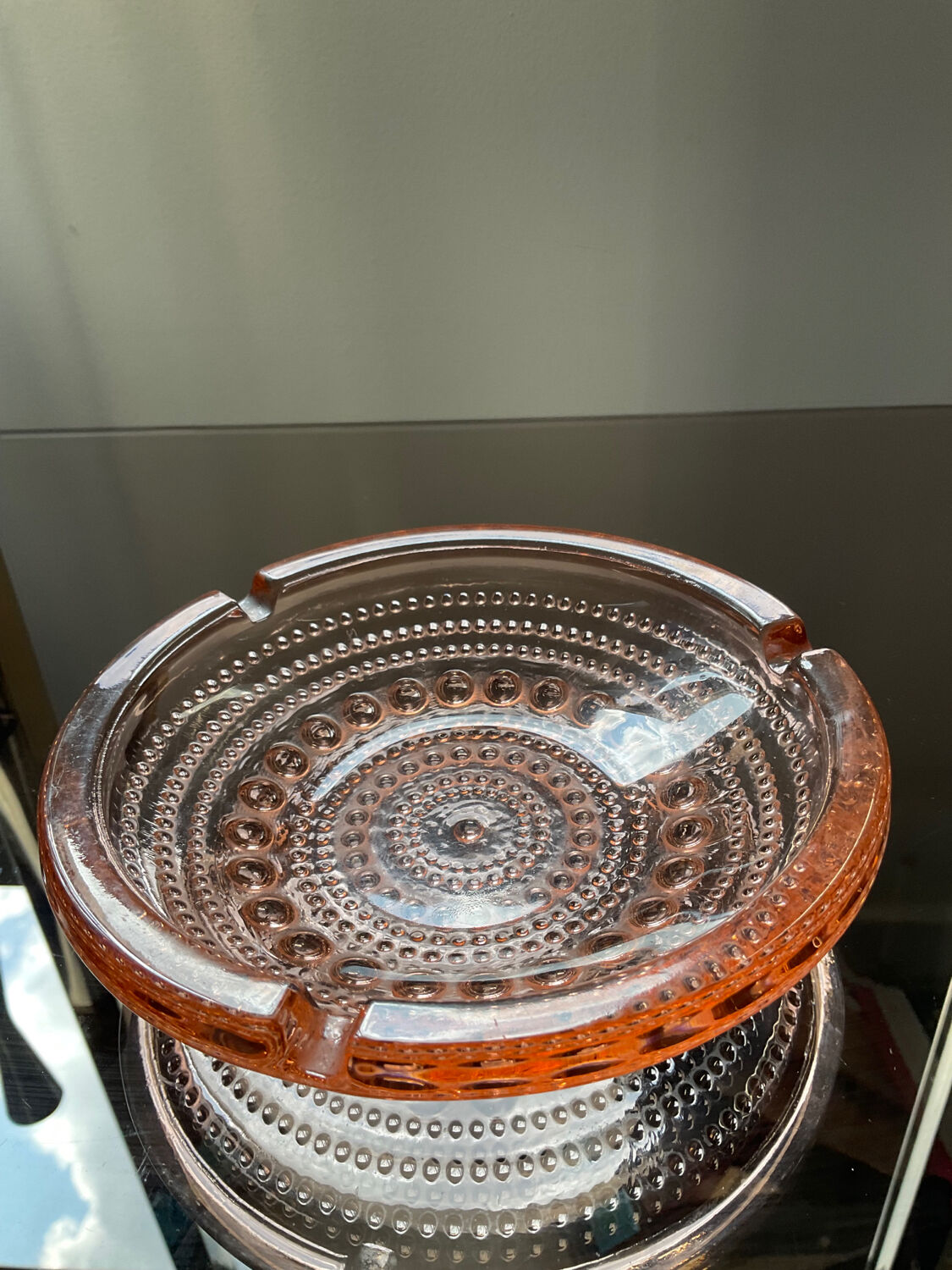 Vintage ashtray in pink glass 70s