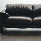 Maralunga high-end black leather sofa by Vico Magistretti for Cassina