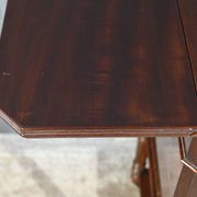 Petite table à volets en acajou, maison lemarchand, a. lemoine – milieu xixe