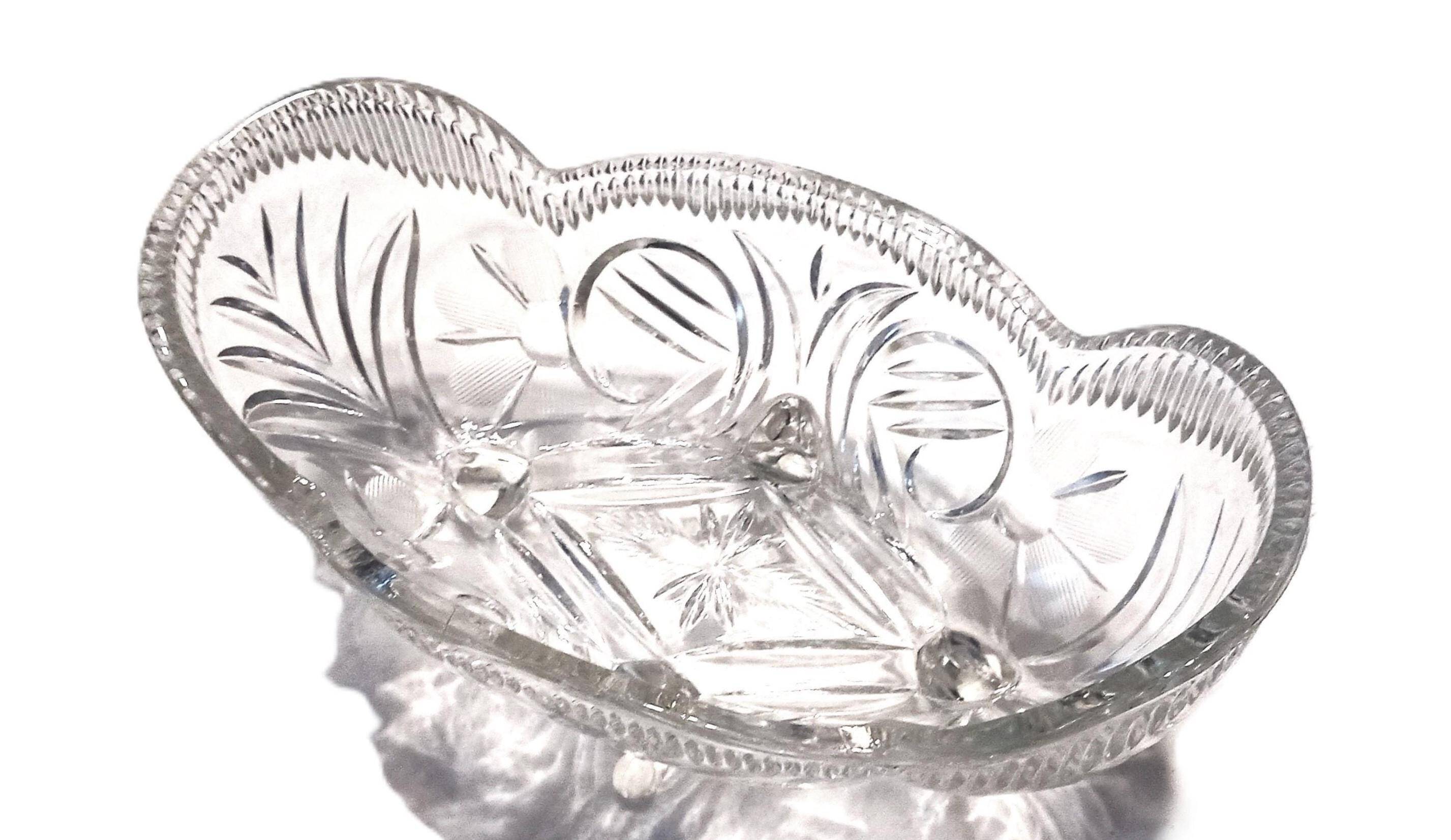 Ancienne coupe à fruits en verre taillé