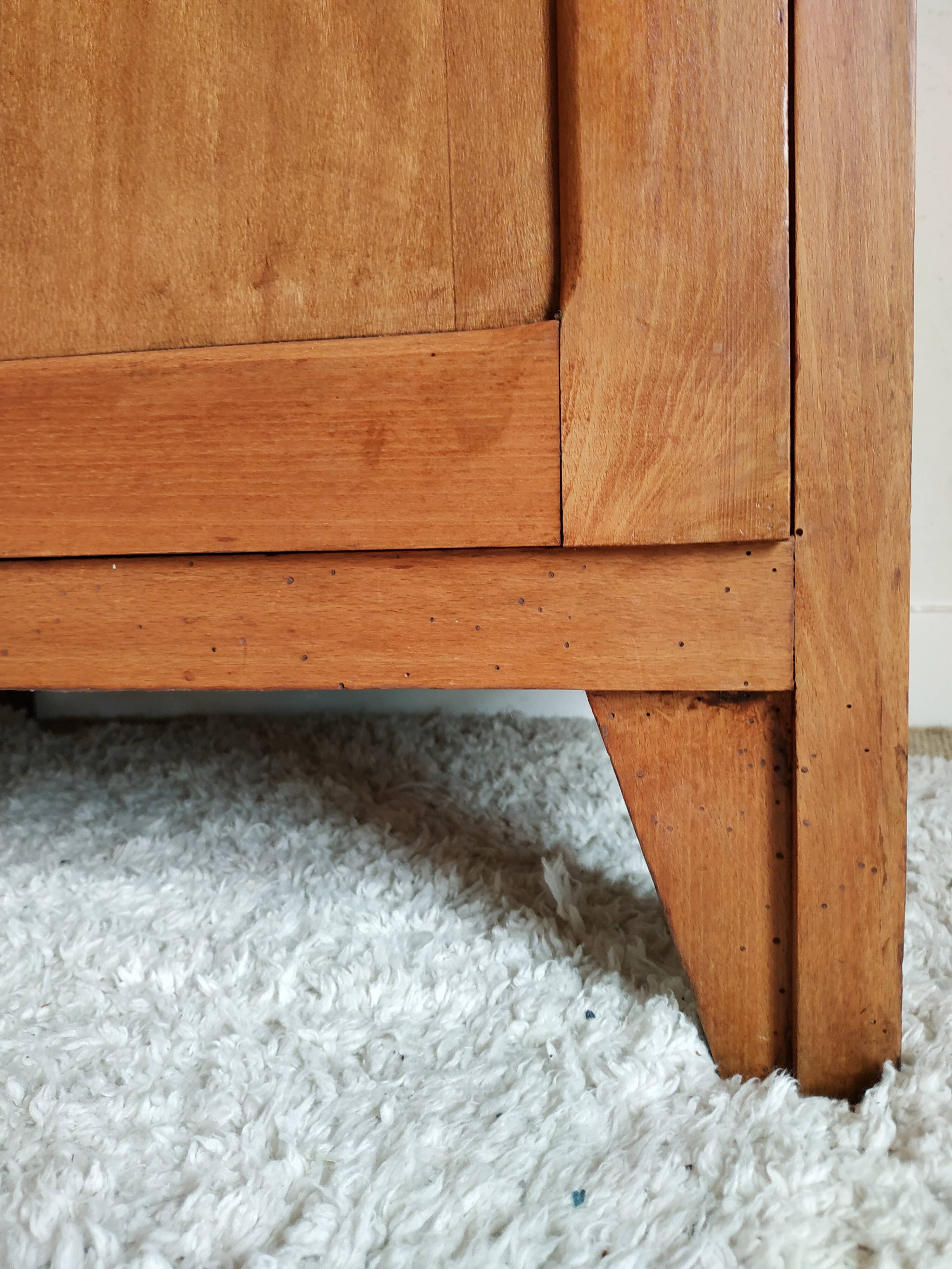 Parisian wardrobe goody feet compass 50s