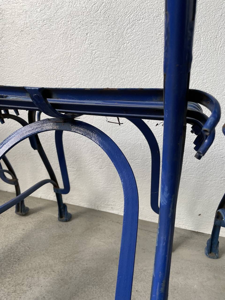 Series of 4 Arras chairs 1900