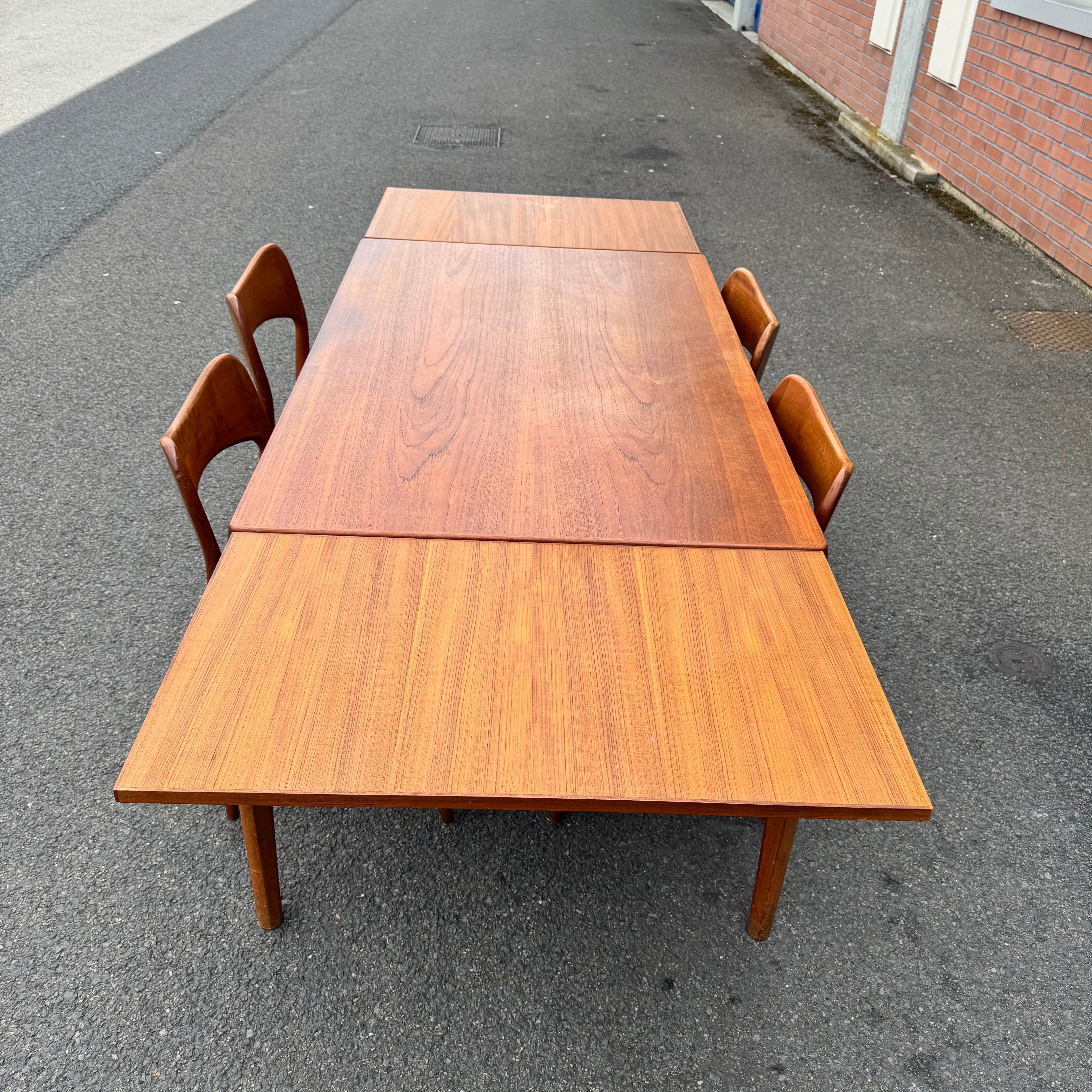 Table et chaises salle à manger,par Henning Kjaernulf pour Vejle Stole
