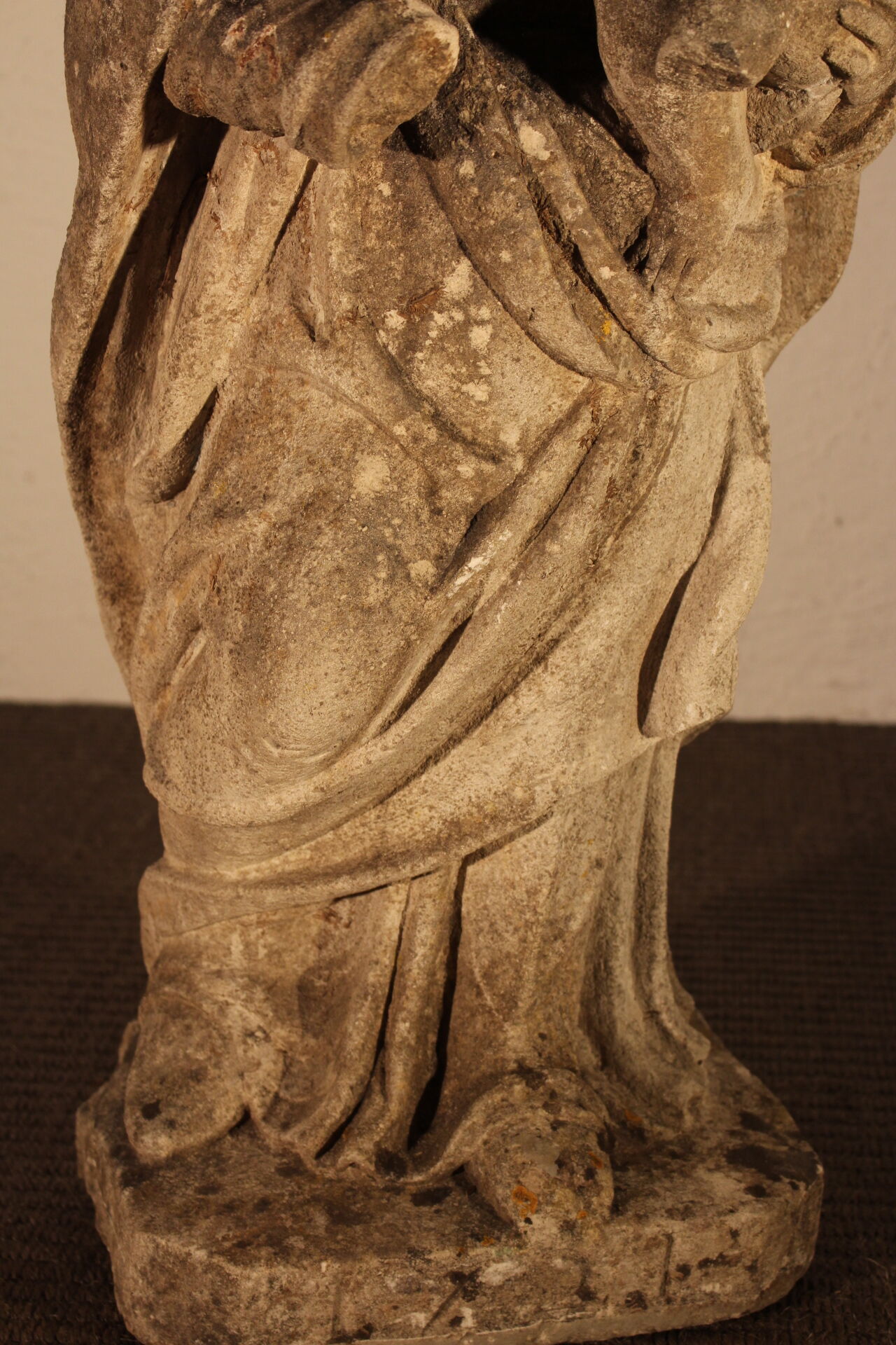 Virgin and child in stone 18th century