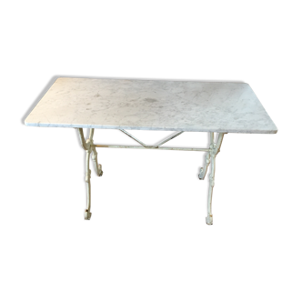 Bistro table