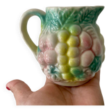 Pot à lait ou pichet vintage en barbotine