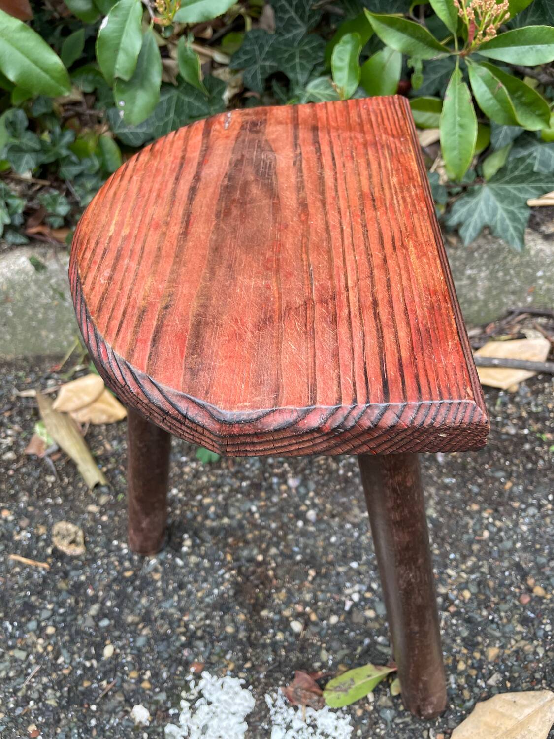 Tripod stool