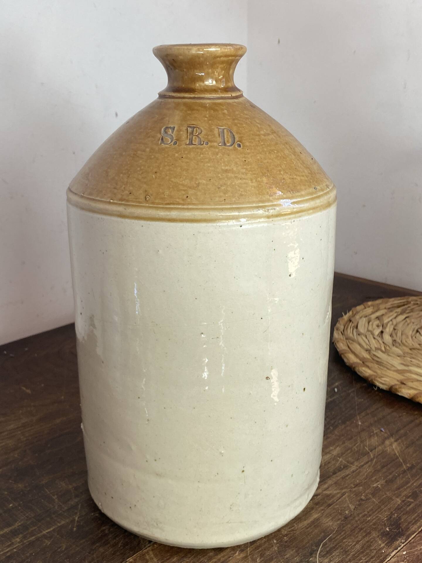 Two-tone stoneware jar, SRD, England