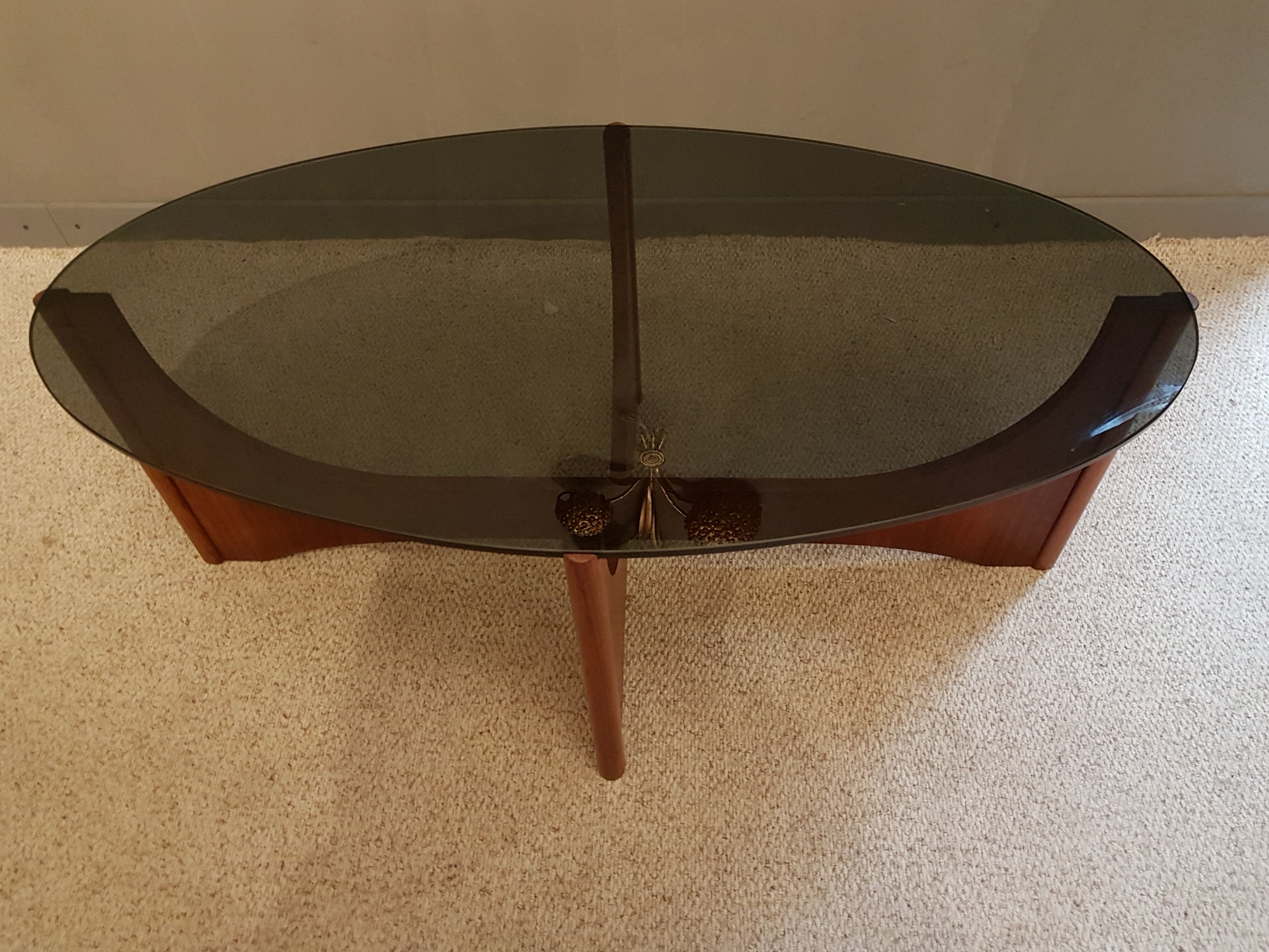 Designer coffee table Hugues Poignant 1960
