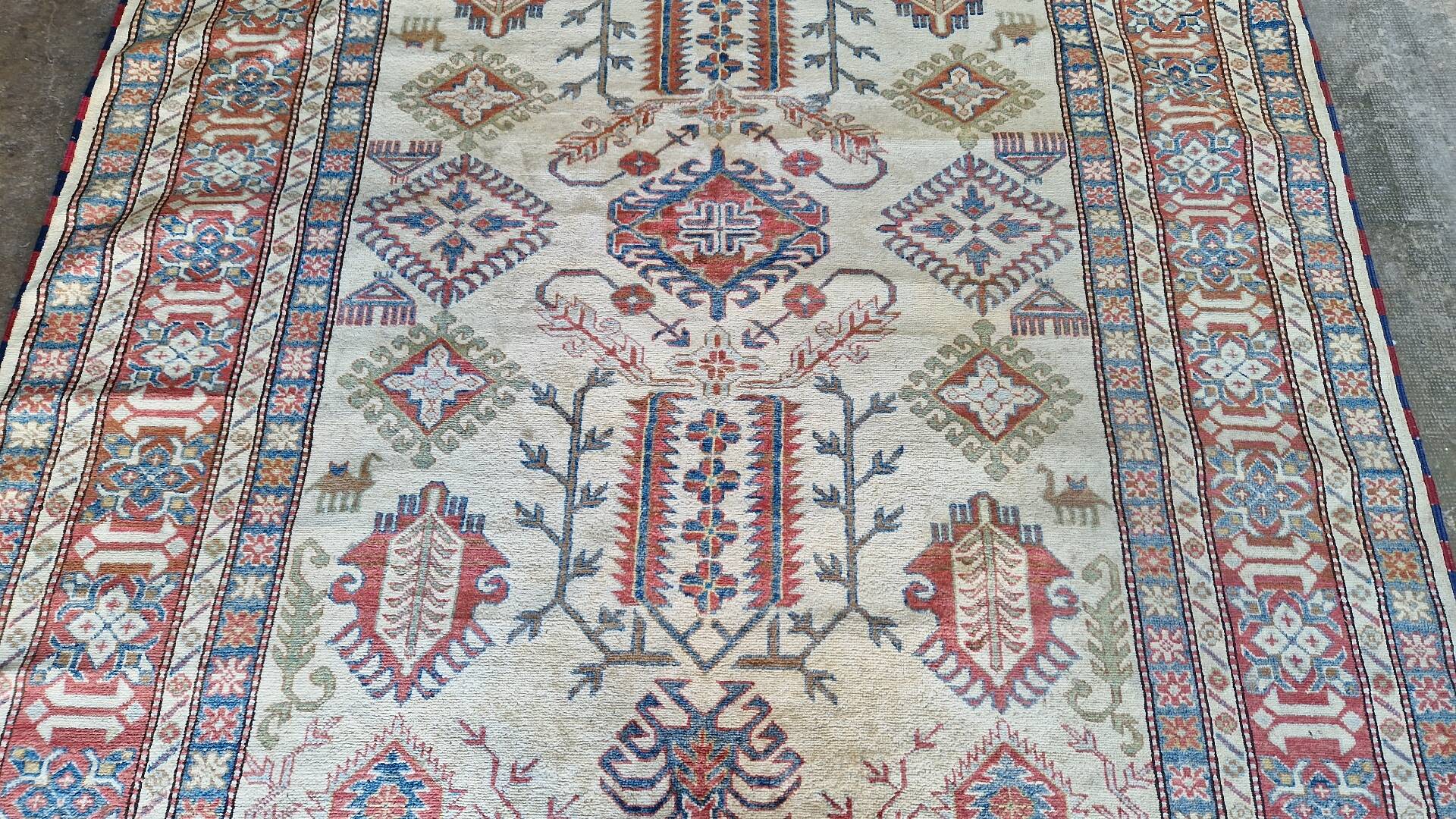 Carpet Pakistan
