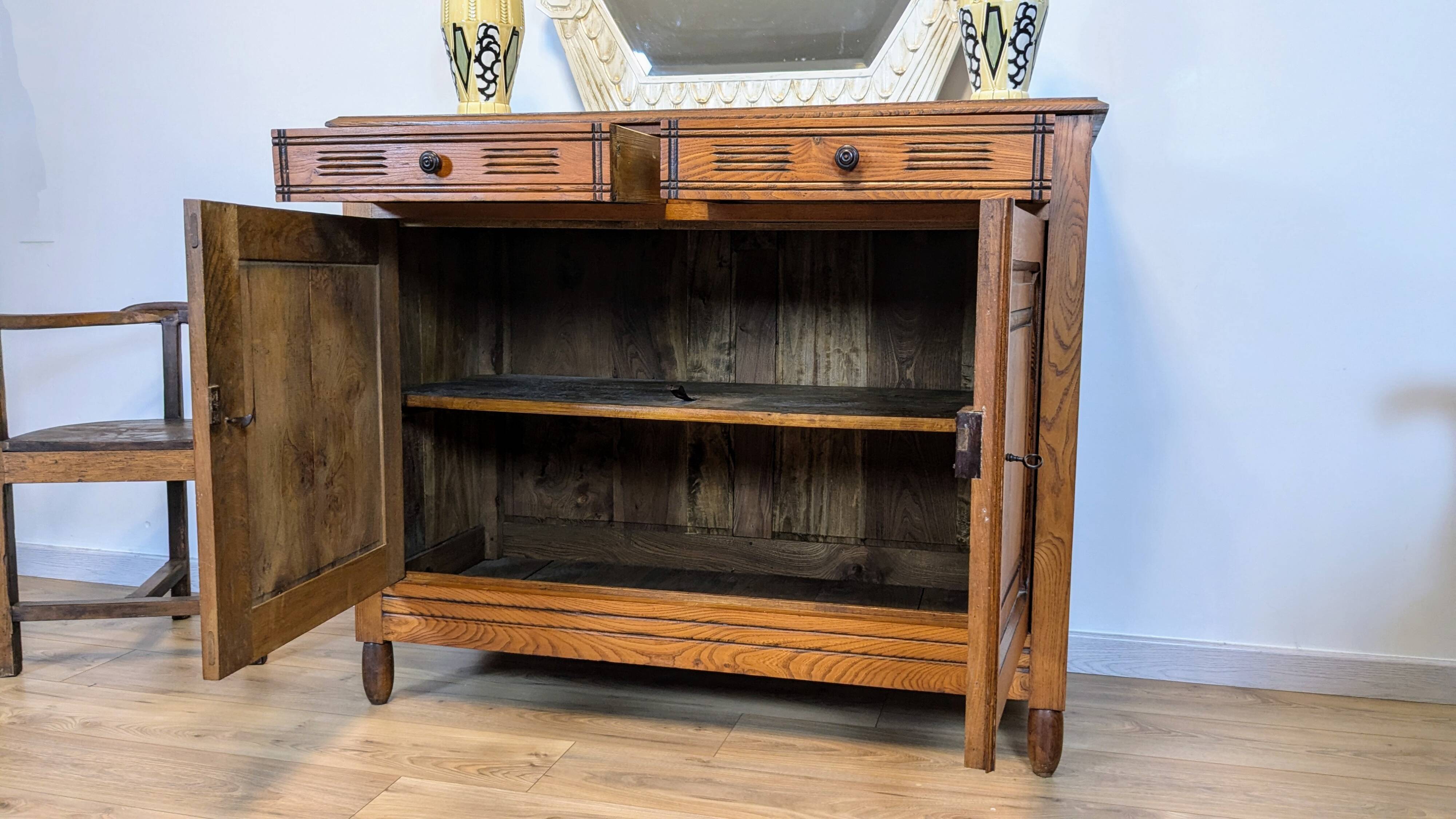 Early 20th century country sideboard in solid wood