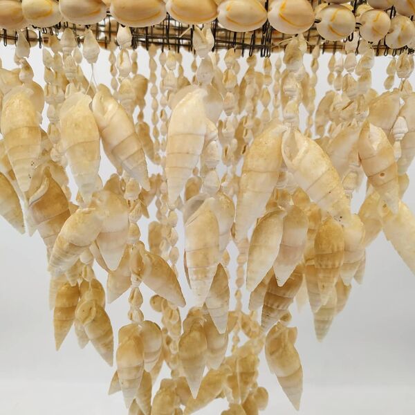 Suspension coquillages cauris vintage