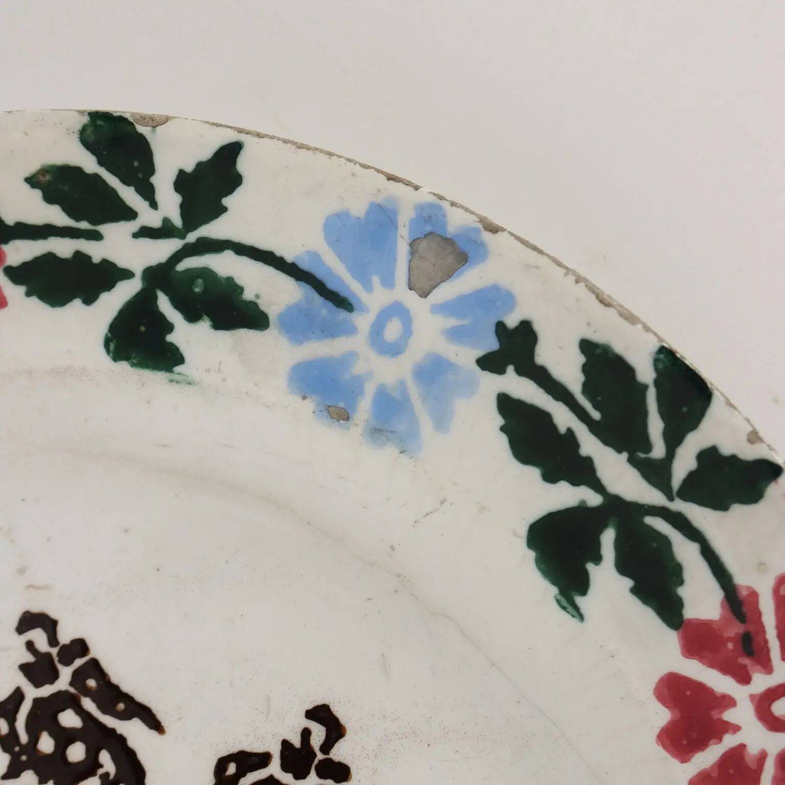 Antique ceramic plate, Venetian manufacture, 19th century.