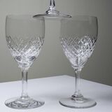 Set of three fine crystal port or aperitif glasses, Saint-Louis style.