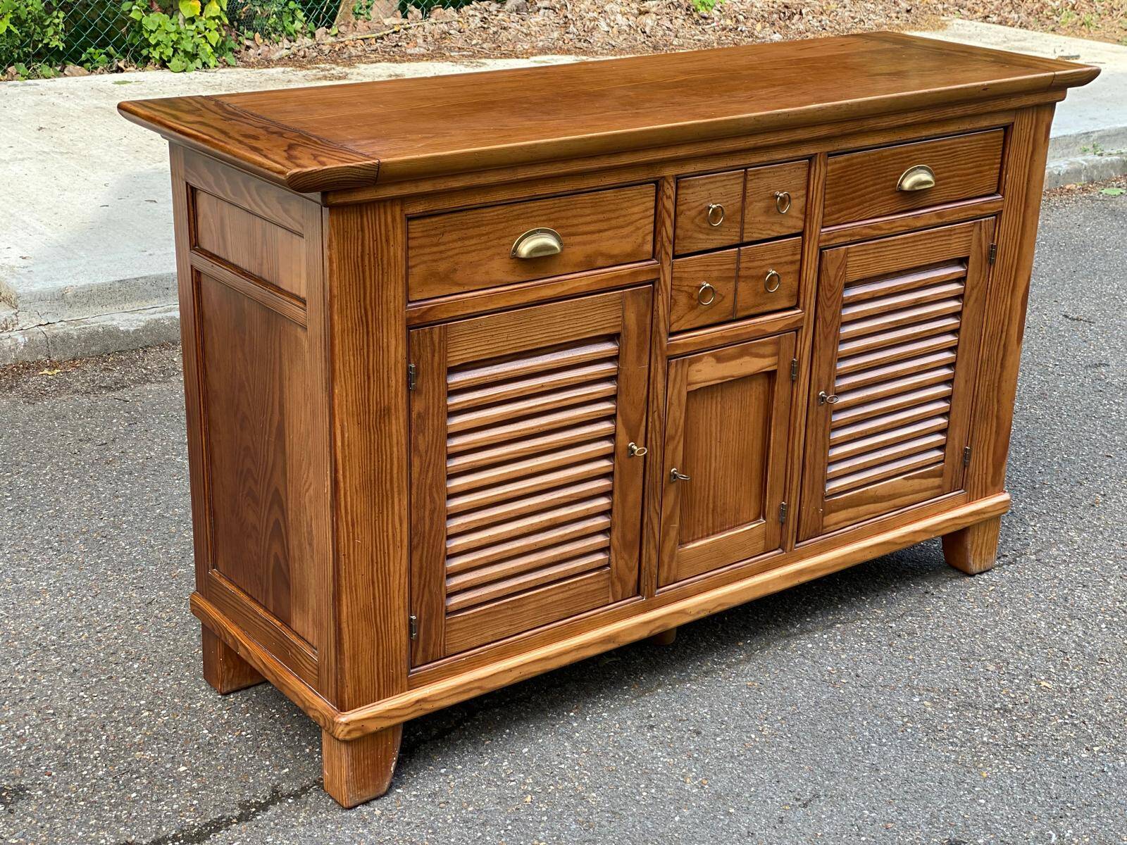 Scandinavian solid wood sideboard with 3 doors and 6 drawers, 160 cm