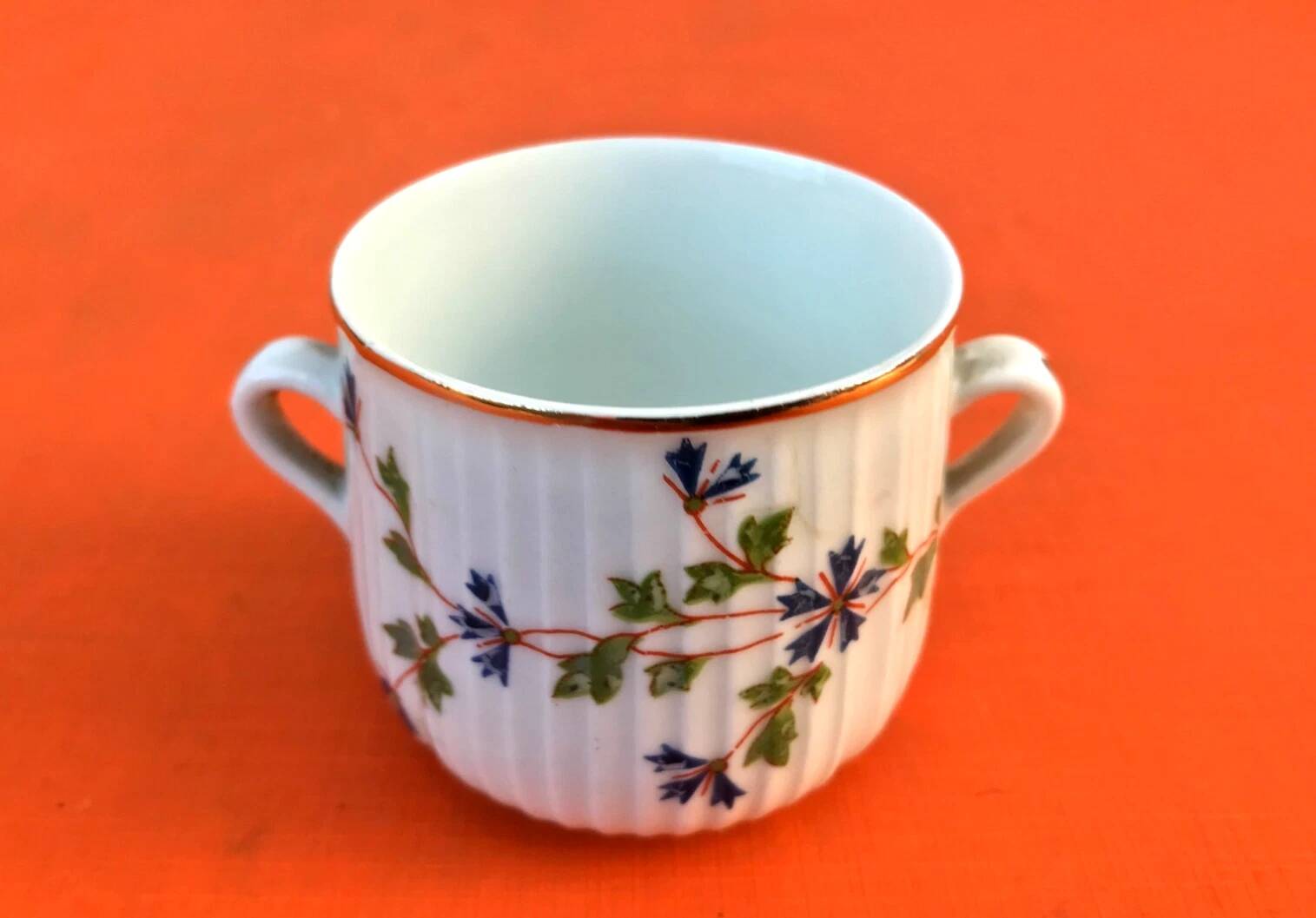 1900s Porcelain cream jug with Forget-me-not decoration
