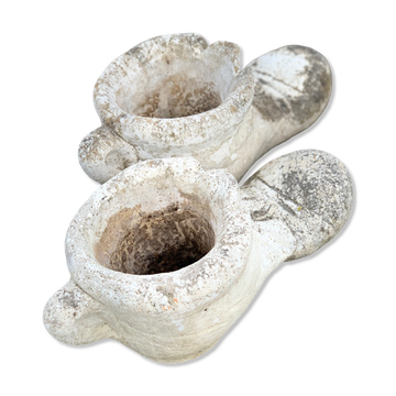 Pair of outdoor flowerpots