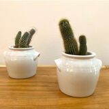 White pot in glazed stoneware
