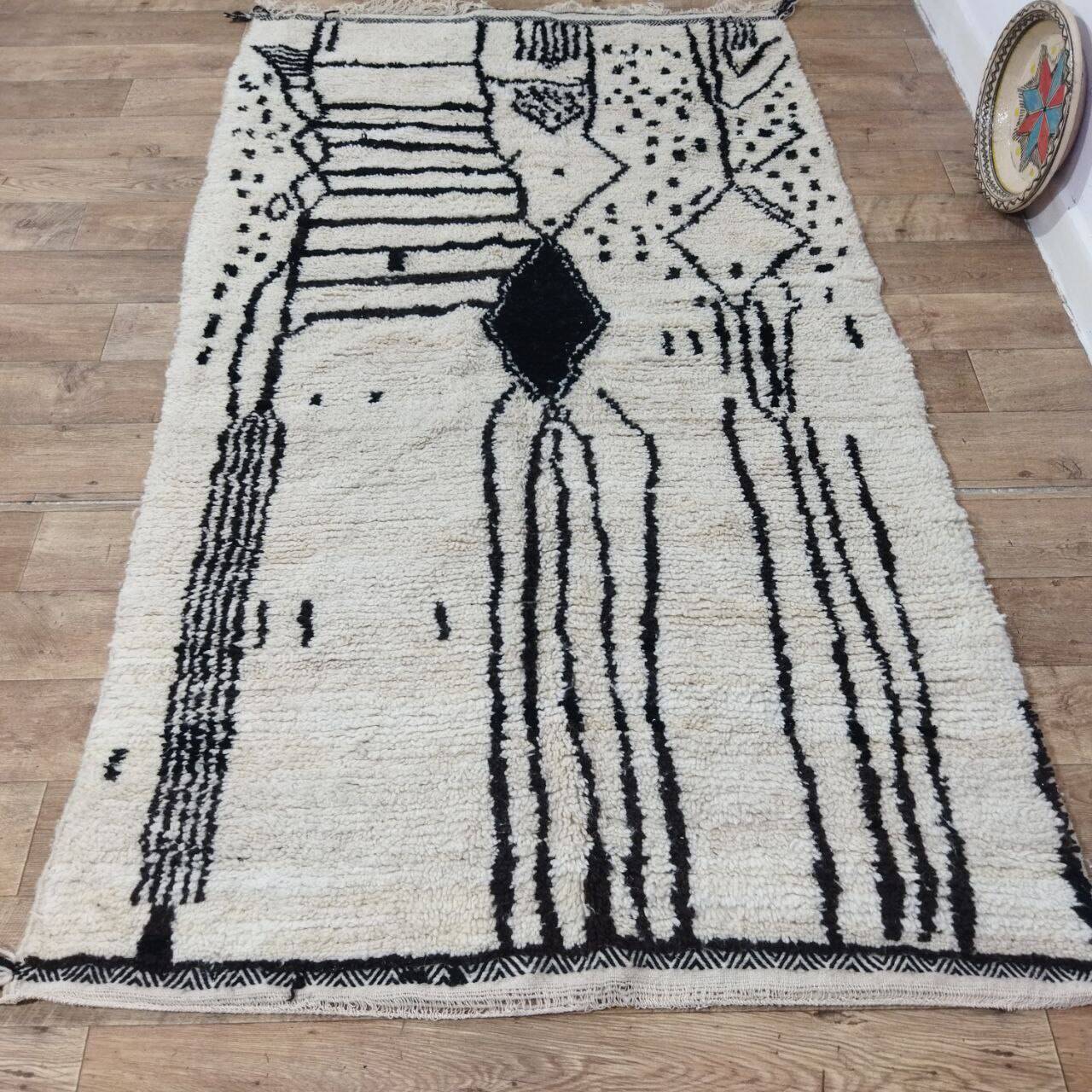 Handmade wool Berber rug 240 X 140 CM