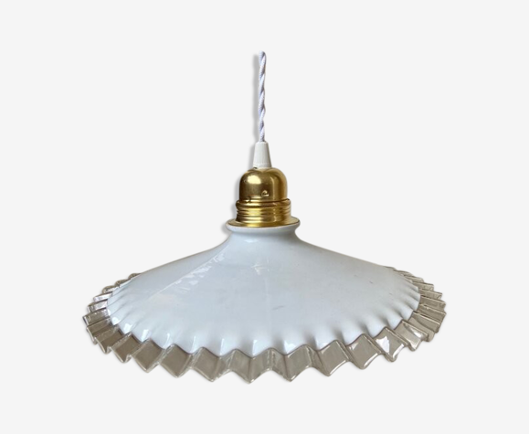 Suspension en verre blanc