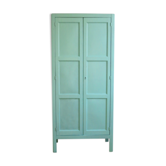 Armoire parisienne