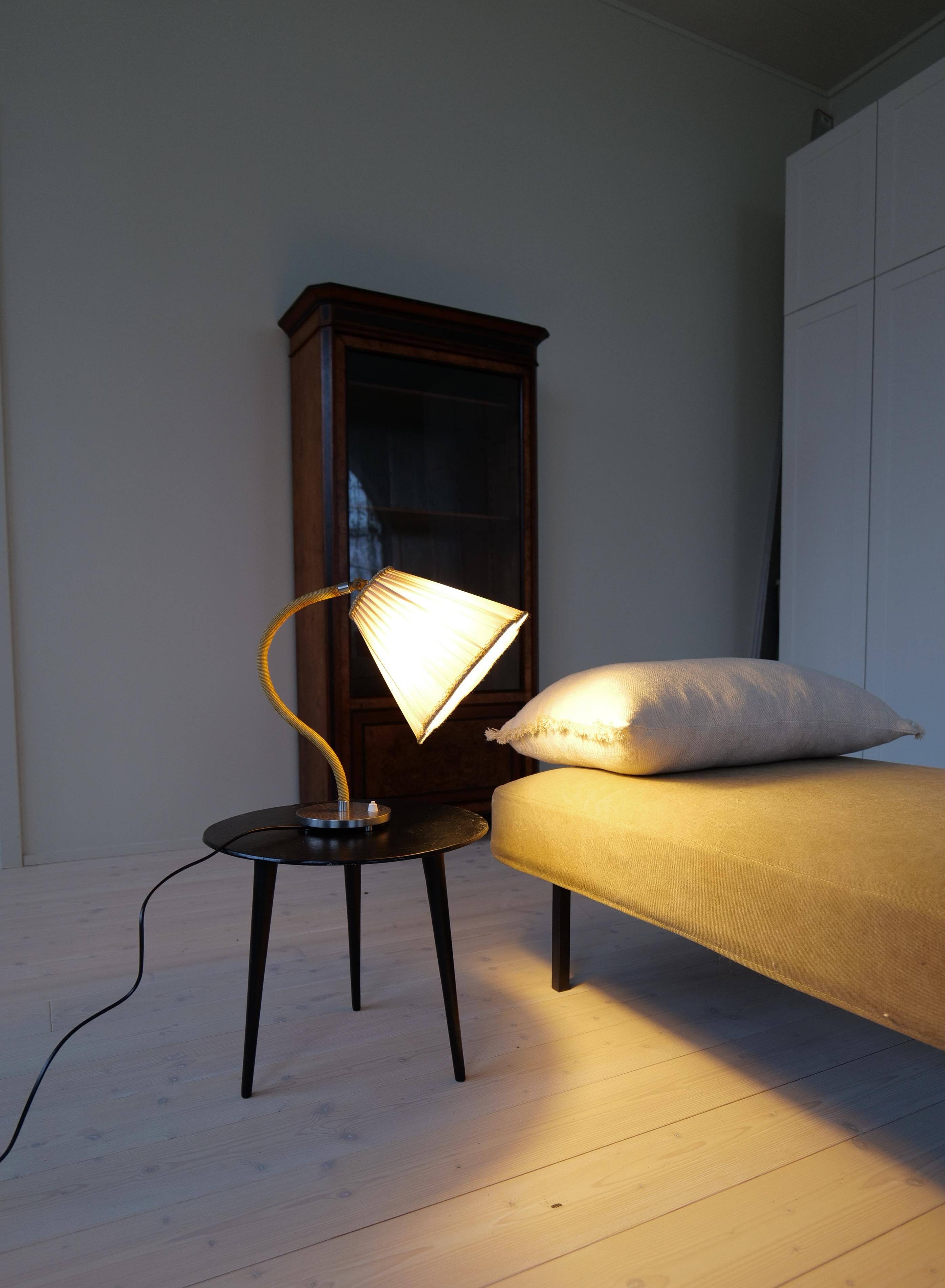 Swedish sculptural table lamp in Art Deco style from the 1970s.