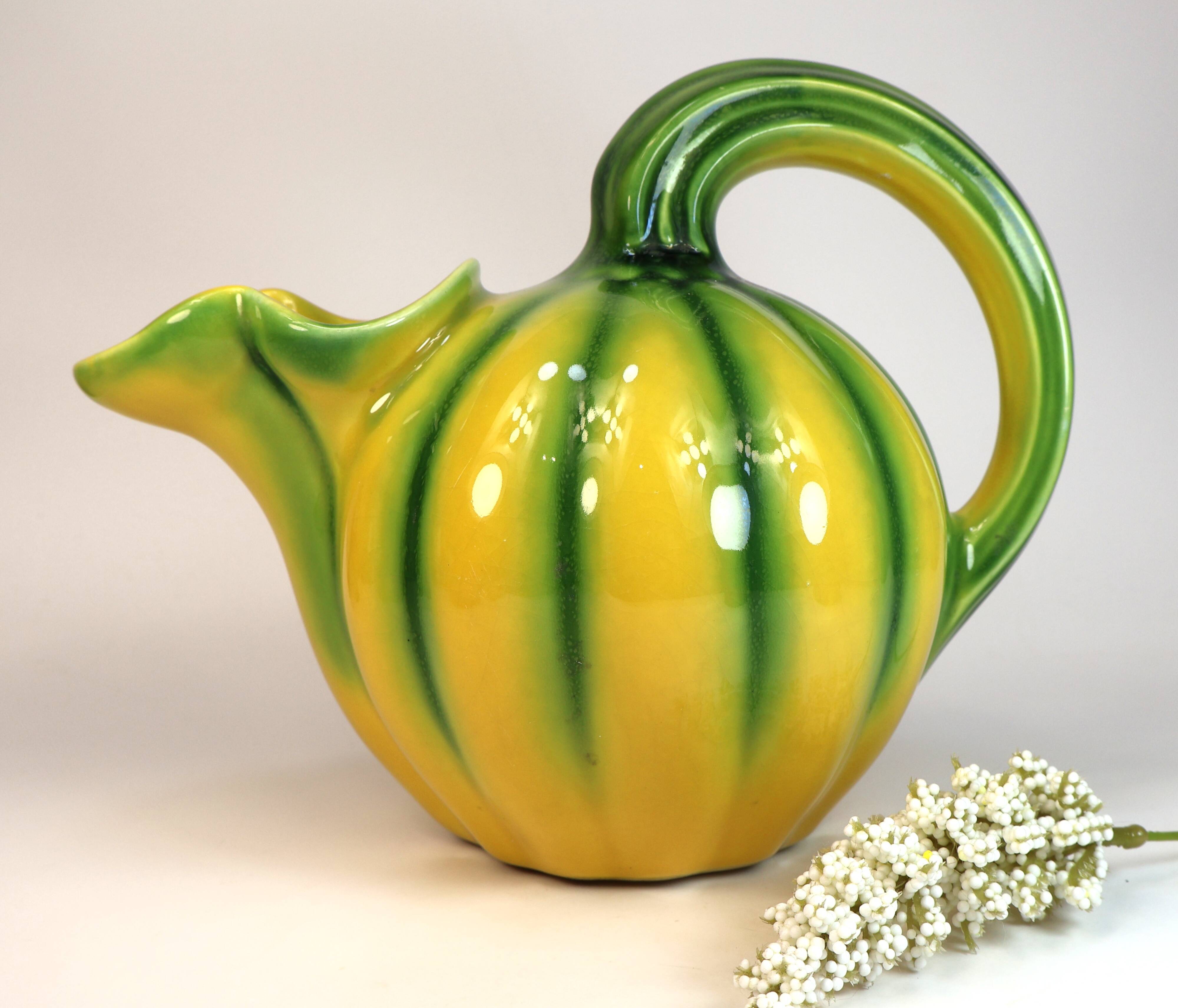 Pichet en forme de melon de la manufacture de Longchamp