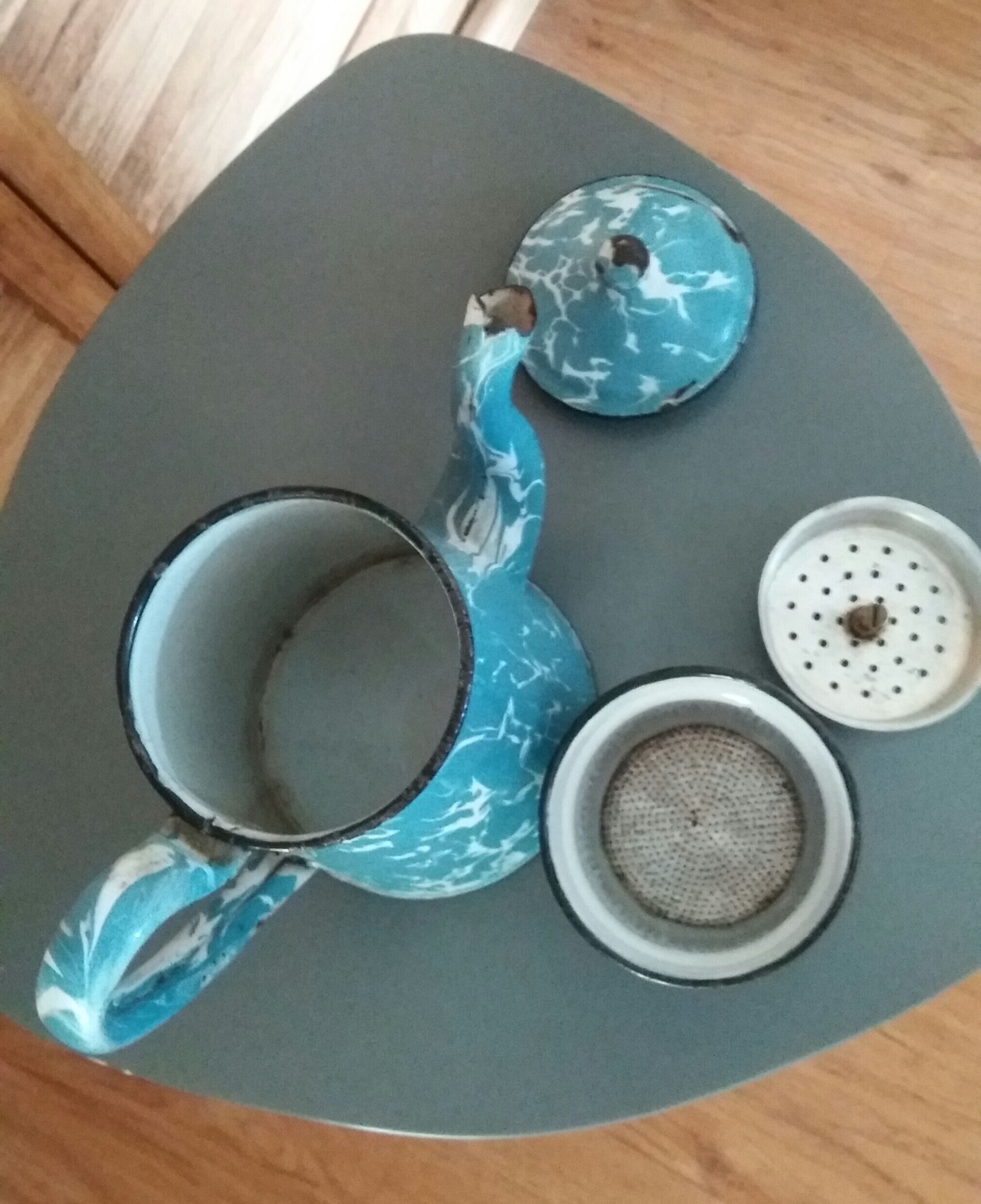 Enamelled coffee maker year 50