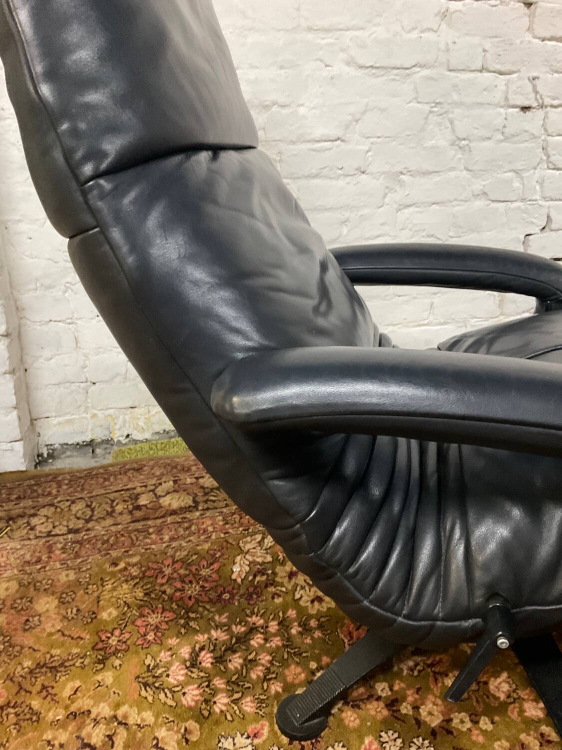 Jori black leather relax armchair from the 80s