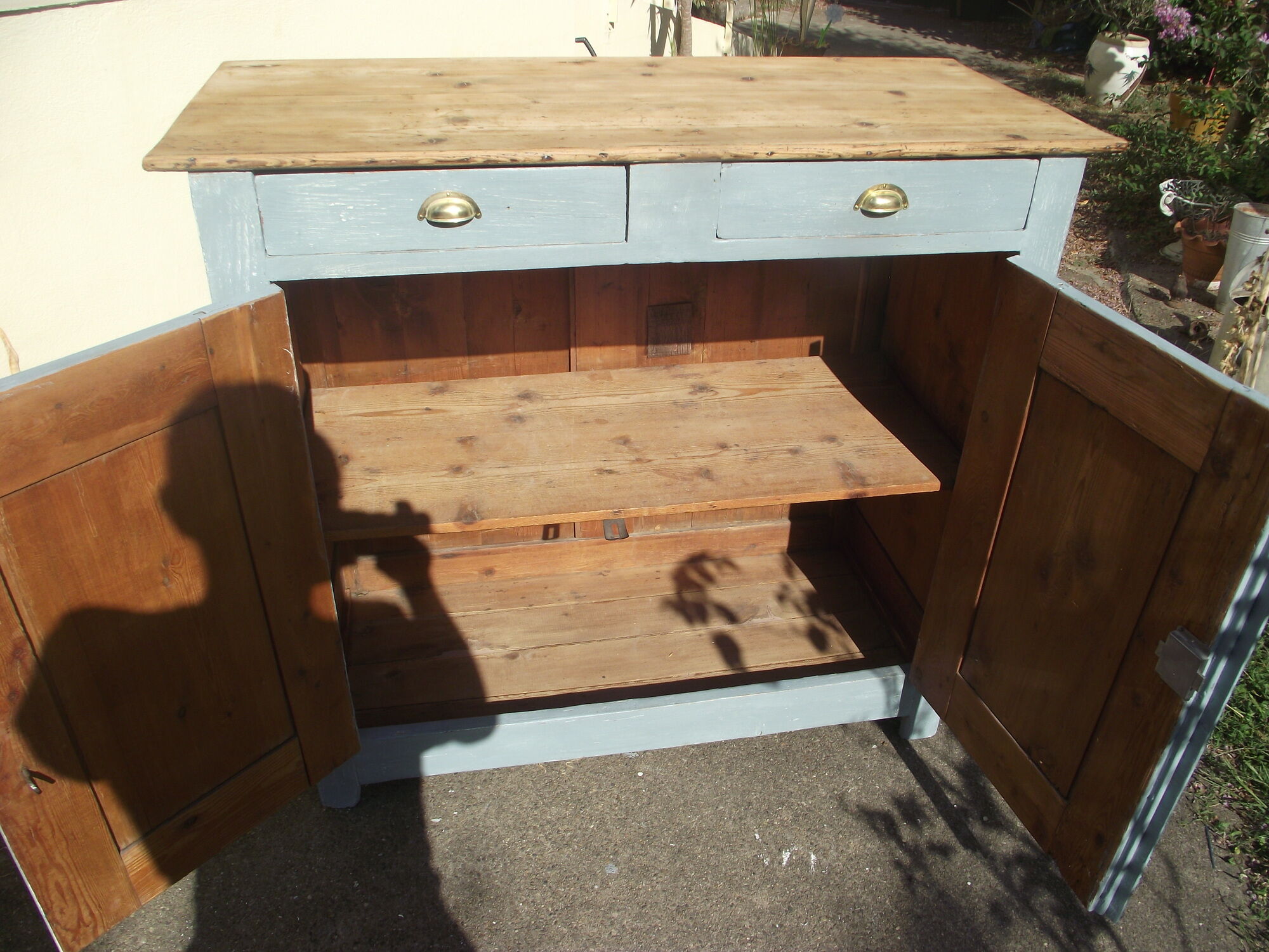 Parisian buffet in solid fir mid 20th painted bluish gray