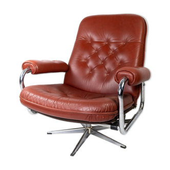 Fauteuil en cuir rouge et structure en métal danois 1960