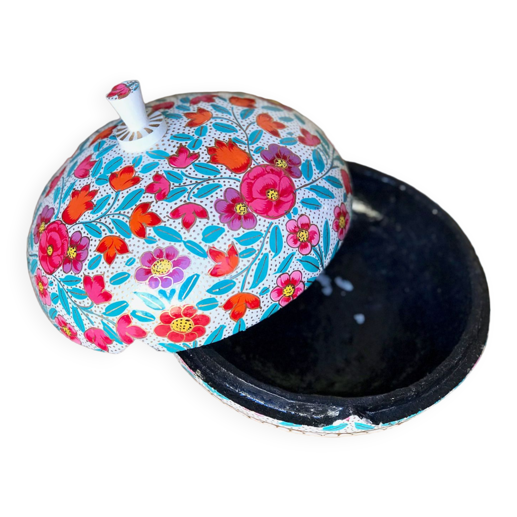 Boîtes en papier mâché - France