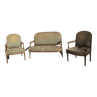 Canapé et deux fauteuils de style Louis XVI