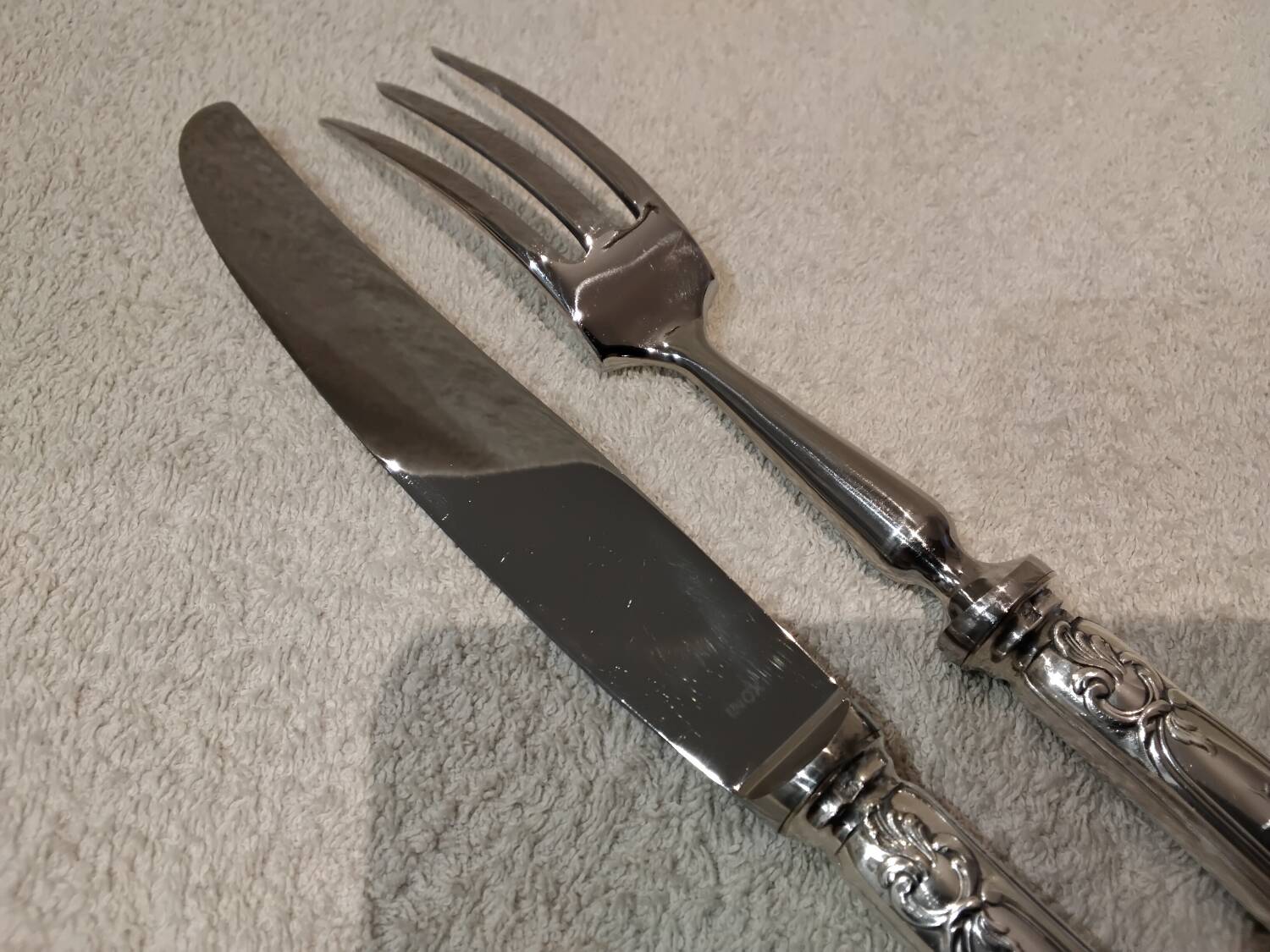 Carving service for 2 pieces, silver-plated metal, Ercuis silversmith, Louis XV style, 29