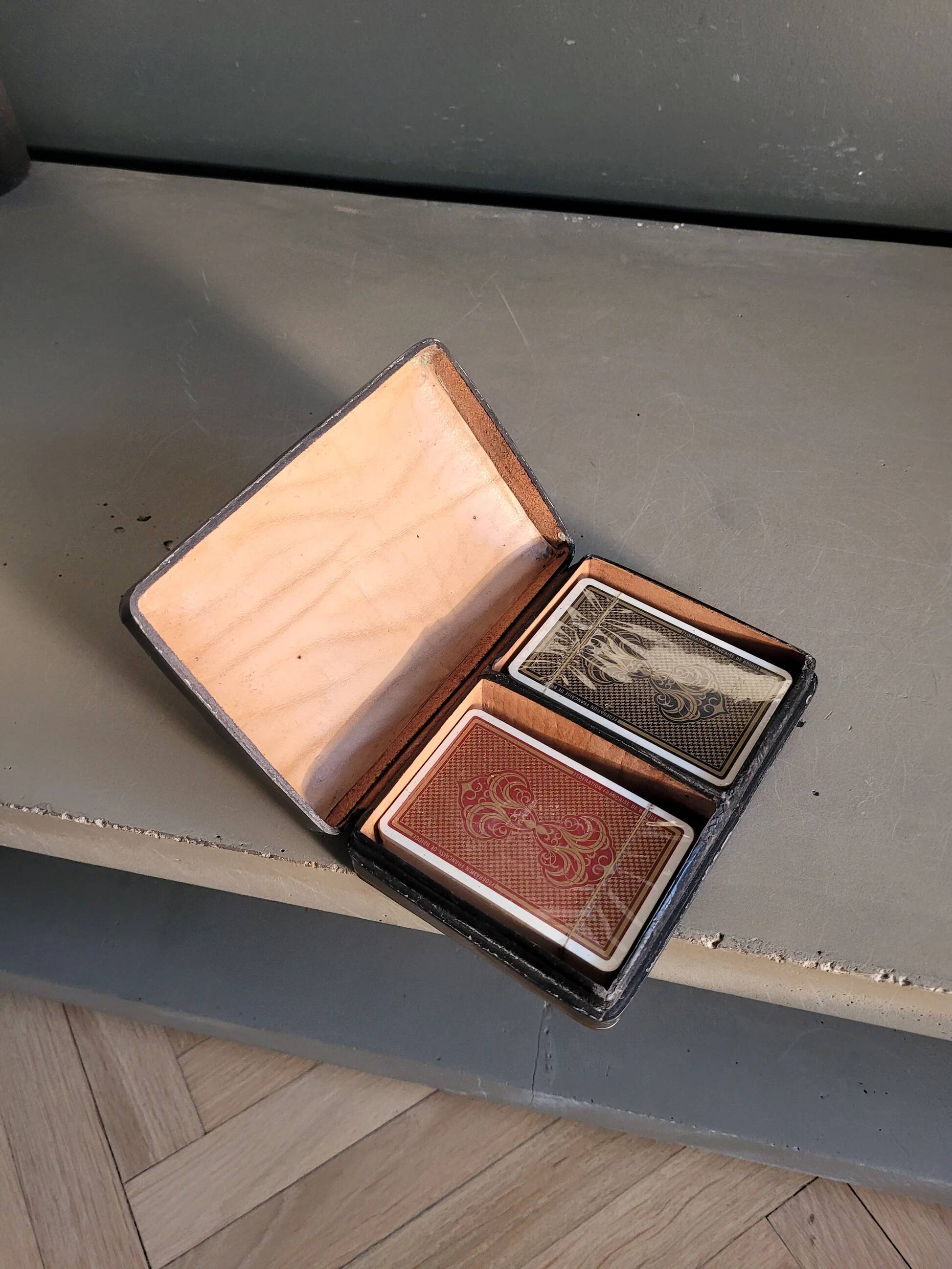 Vintage card game box FFB in genuine leather