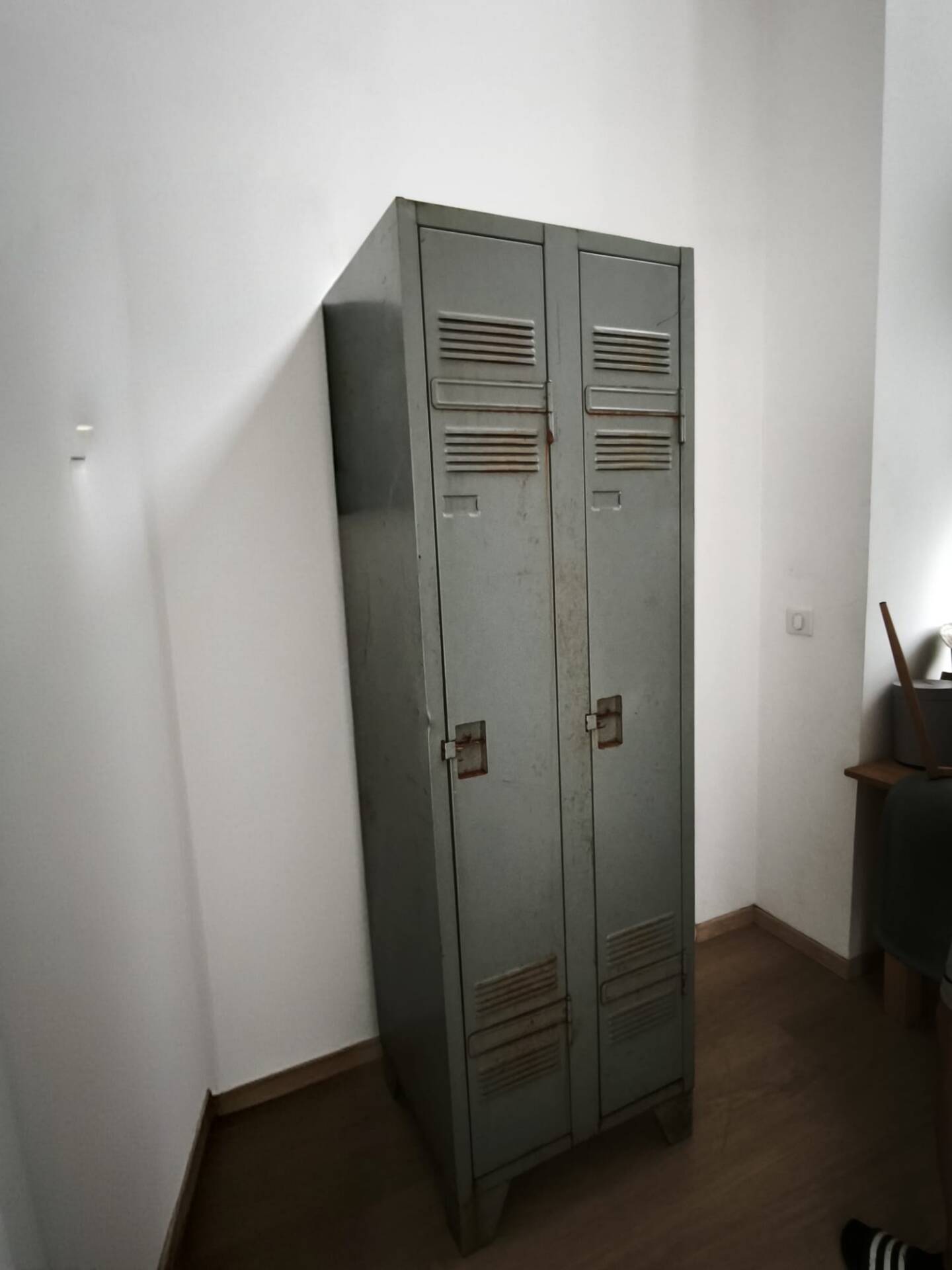 Industrial cloakroom