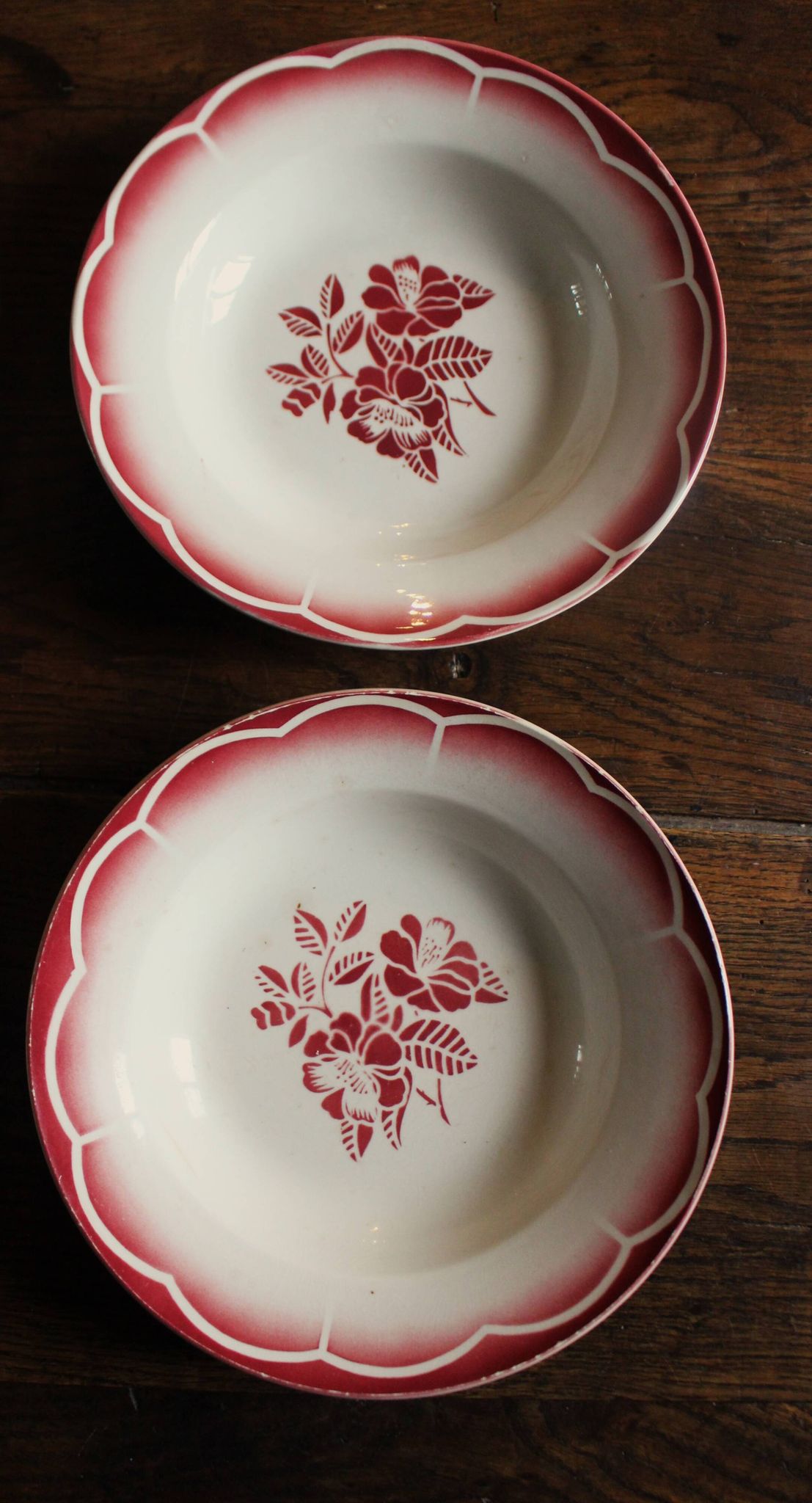 6 assiettes creuses dépareillé Digoin Sarreguemines rouge bleu rose