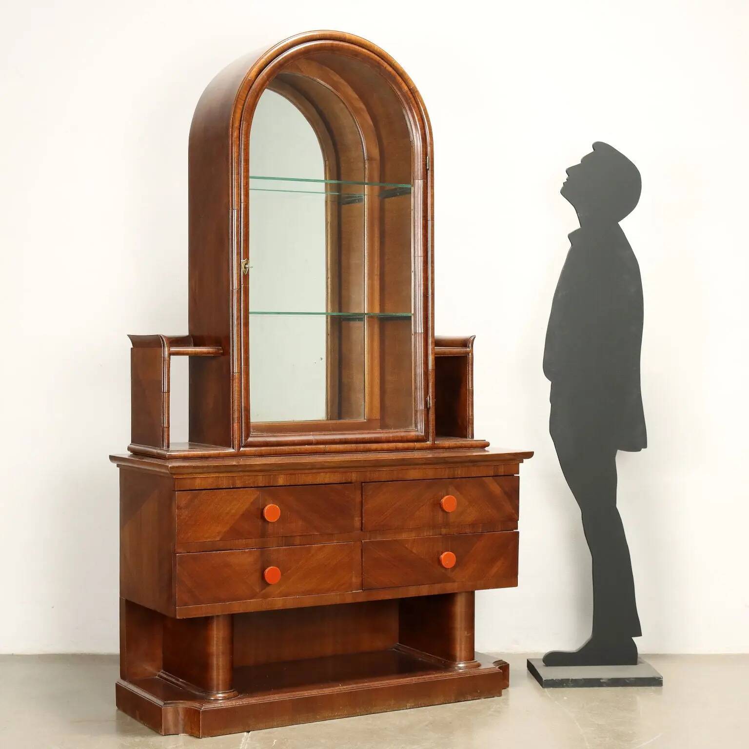 Antique Art Deco display cabinet in walnut with drawers, Italy, 19th century.