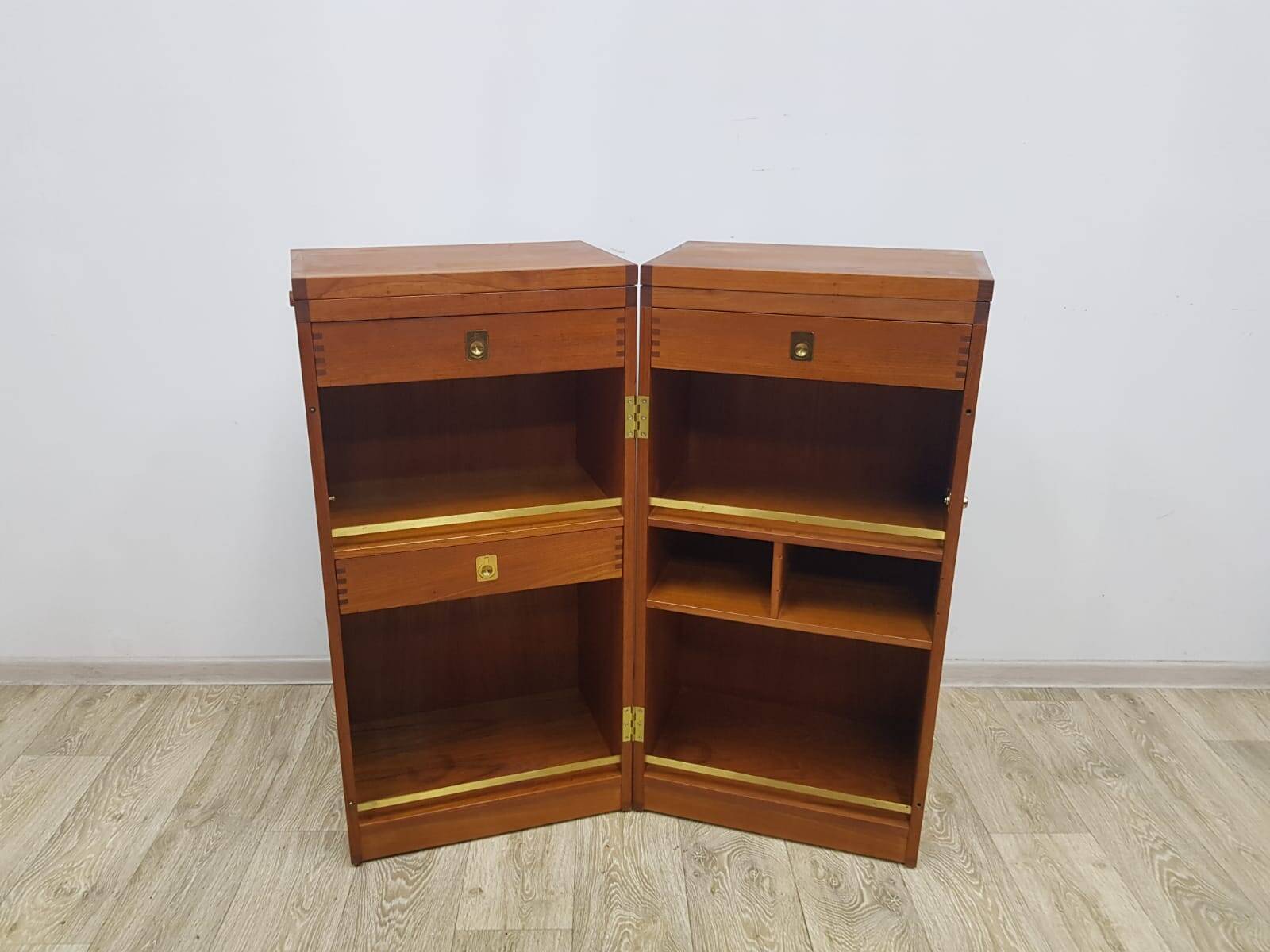 Design / Barek Teak Dyrlund / Reno Wahl Iversen / Danemark, années 1960