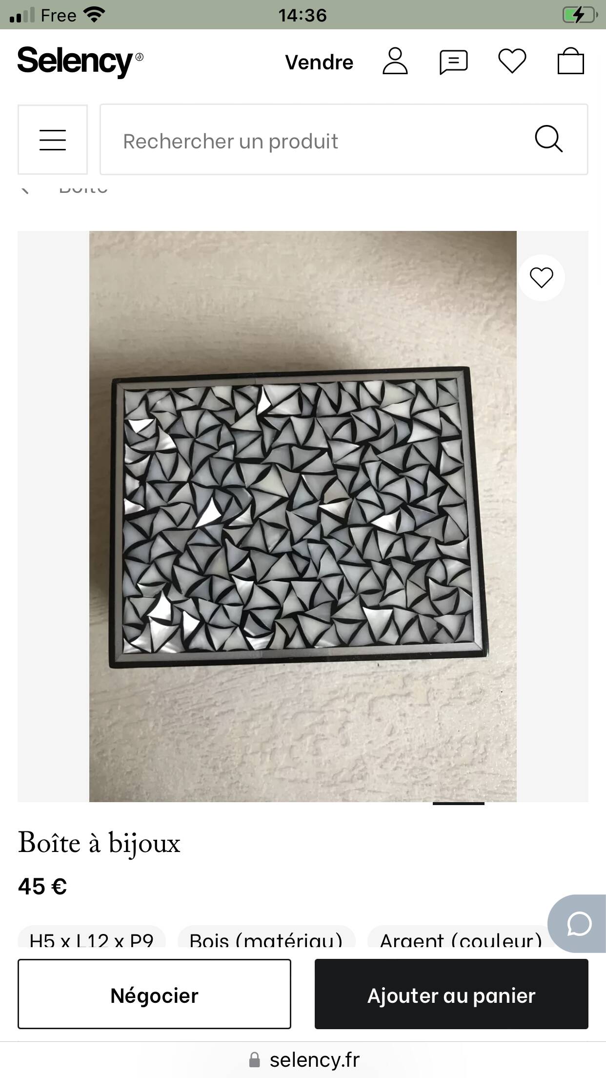 Jewelry box
